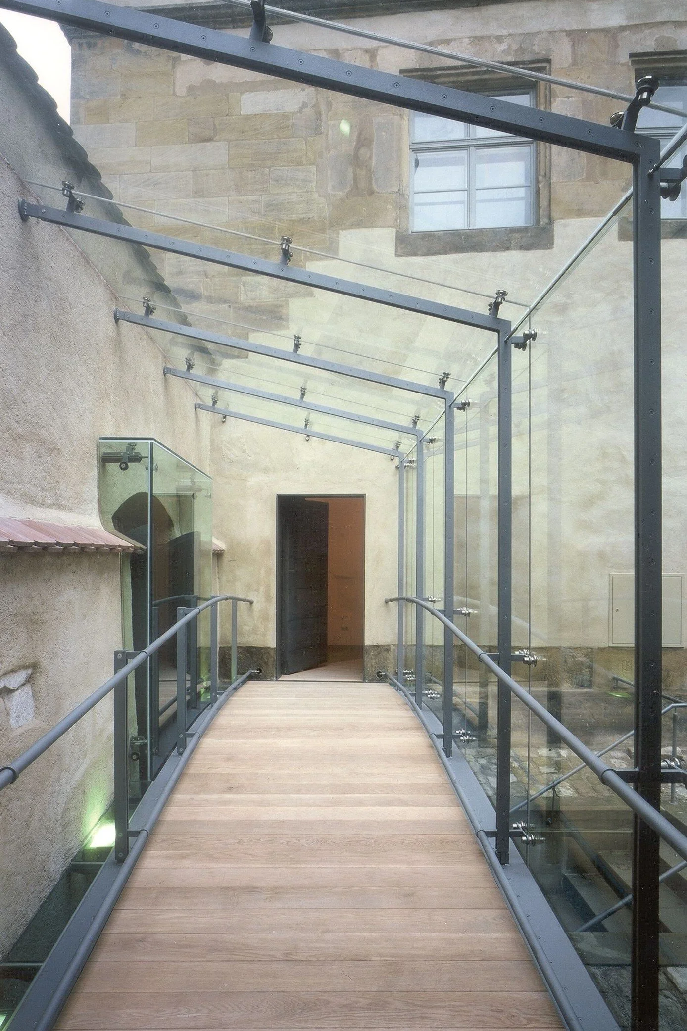 9819S_I002©GerhardHagen.jpg