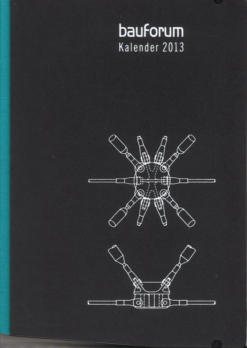 Schwarzes Cover eines Kalenders für das Jahr 2013