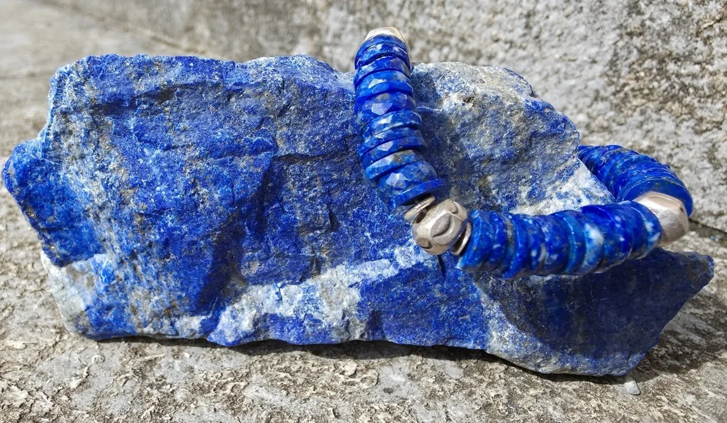 💙 Awaken Your Inner Wisdom 💙
​Drape yourself in the cosmic vibrations of Lapis Lazuli, just like this beautiful pairing. Known since ancient times as the stone of truth and royalty, this deep celestial blue crystal is a gateway to your highest self