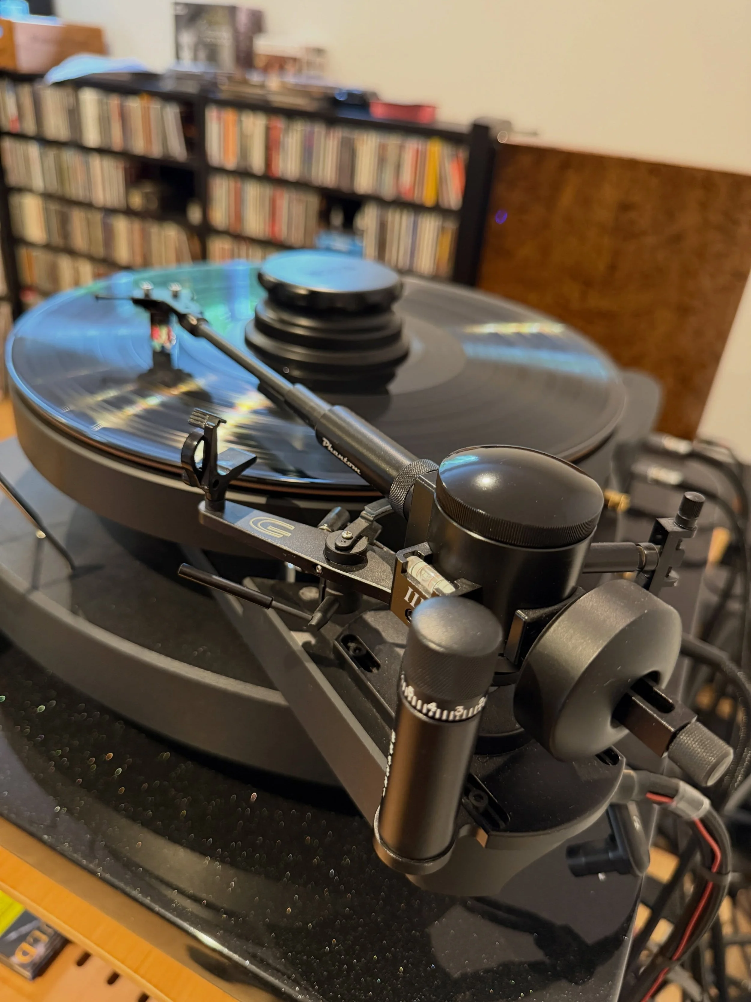 It&rsquo;s not always about changing the equipment.

A recent visit to optimise this rather lovely system, with particular attention paid to the analogue front end &mdash; an SME 12 fitted with Graham Phantom III and Koetsu Urushi Black.

With a turn