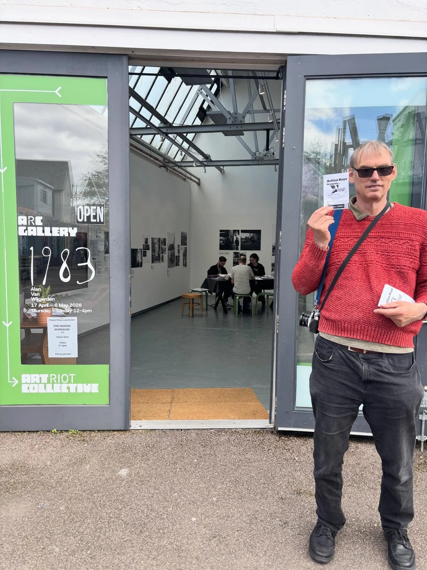 Sunshine is out and so is Alan!! Free Zine making workshop focusing on &lsquo;People Place and Action&rsquo; accompanying Alan&rsquo;s photography exhibition &lsquo;1983&rsquo;.
Here till 4pm today 😁