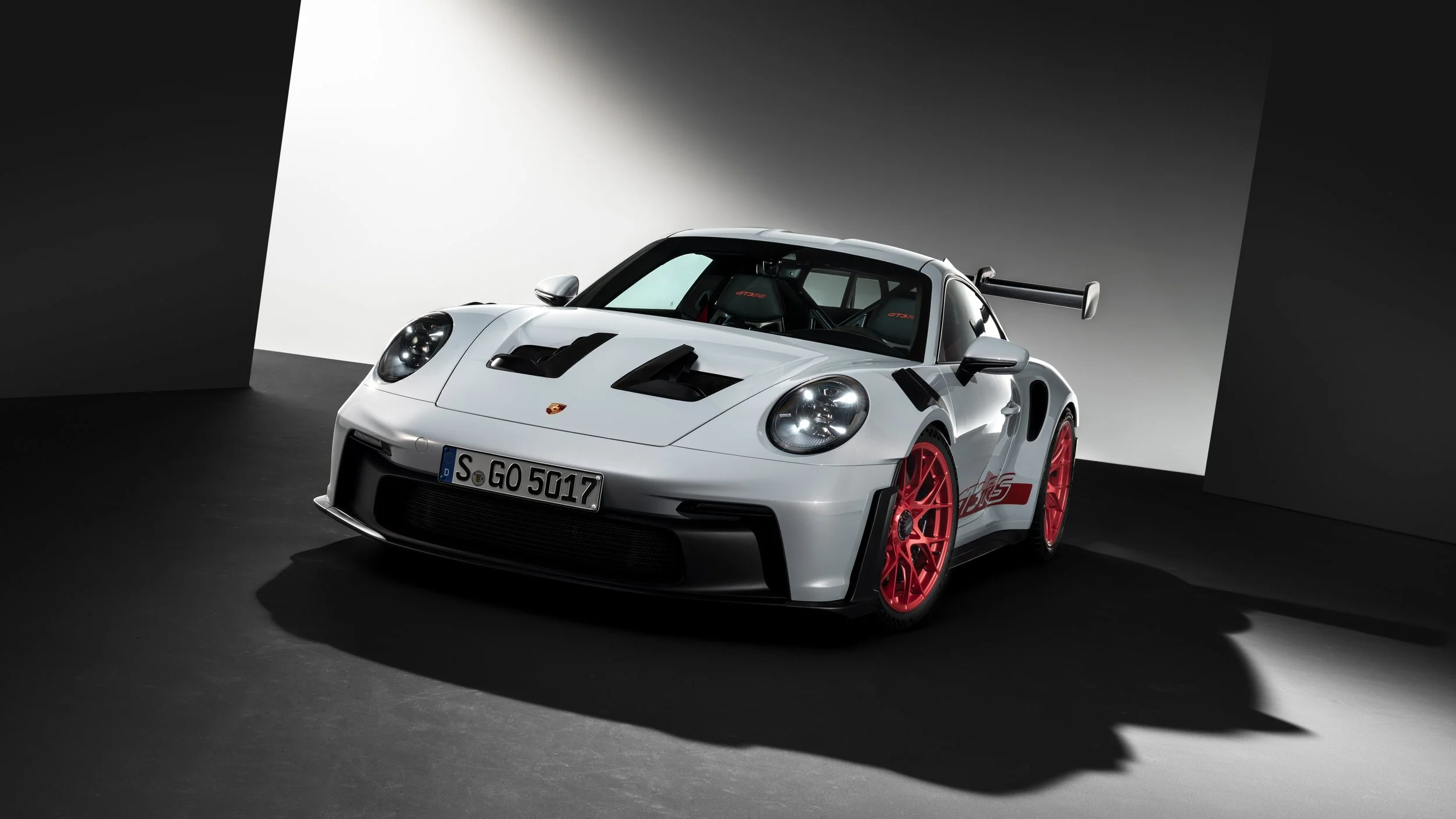 Porsche GT3 Intro