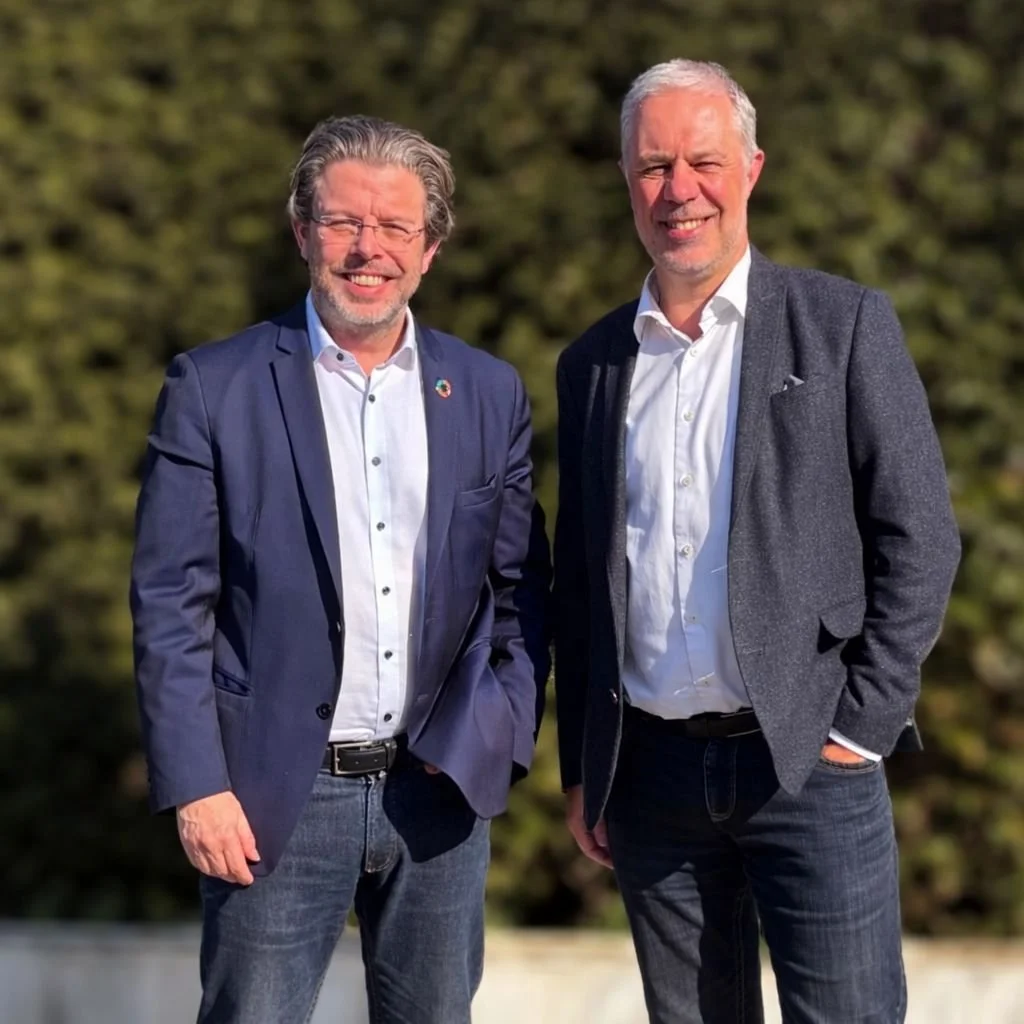 Jan Oostvogels and Nicolas Henckes
