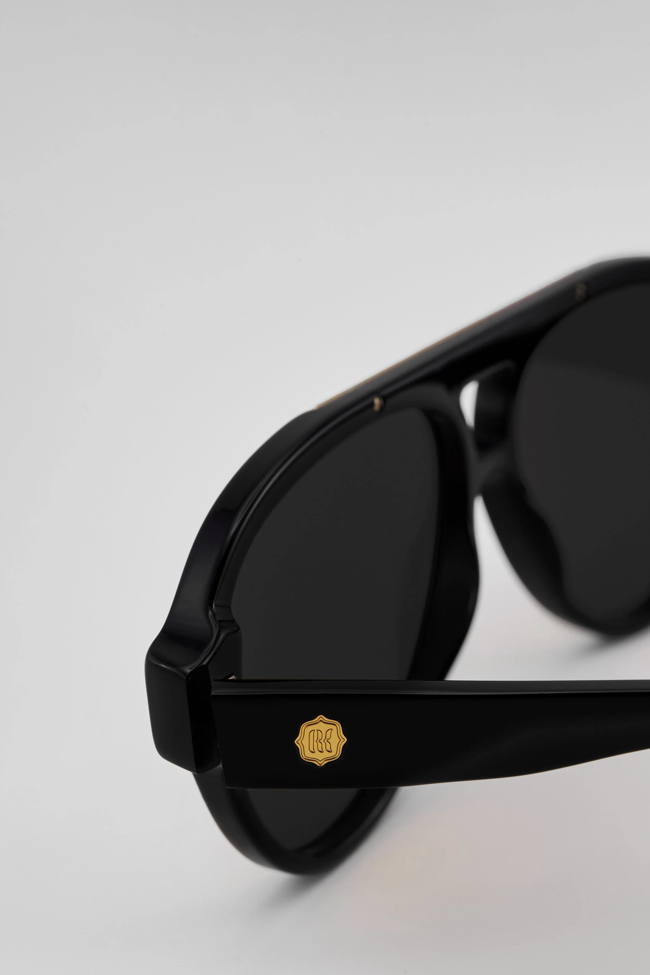 SKU 3- BLACK: SOLID GREY ACE-04.jpg