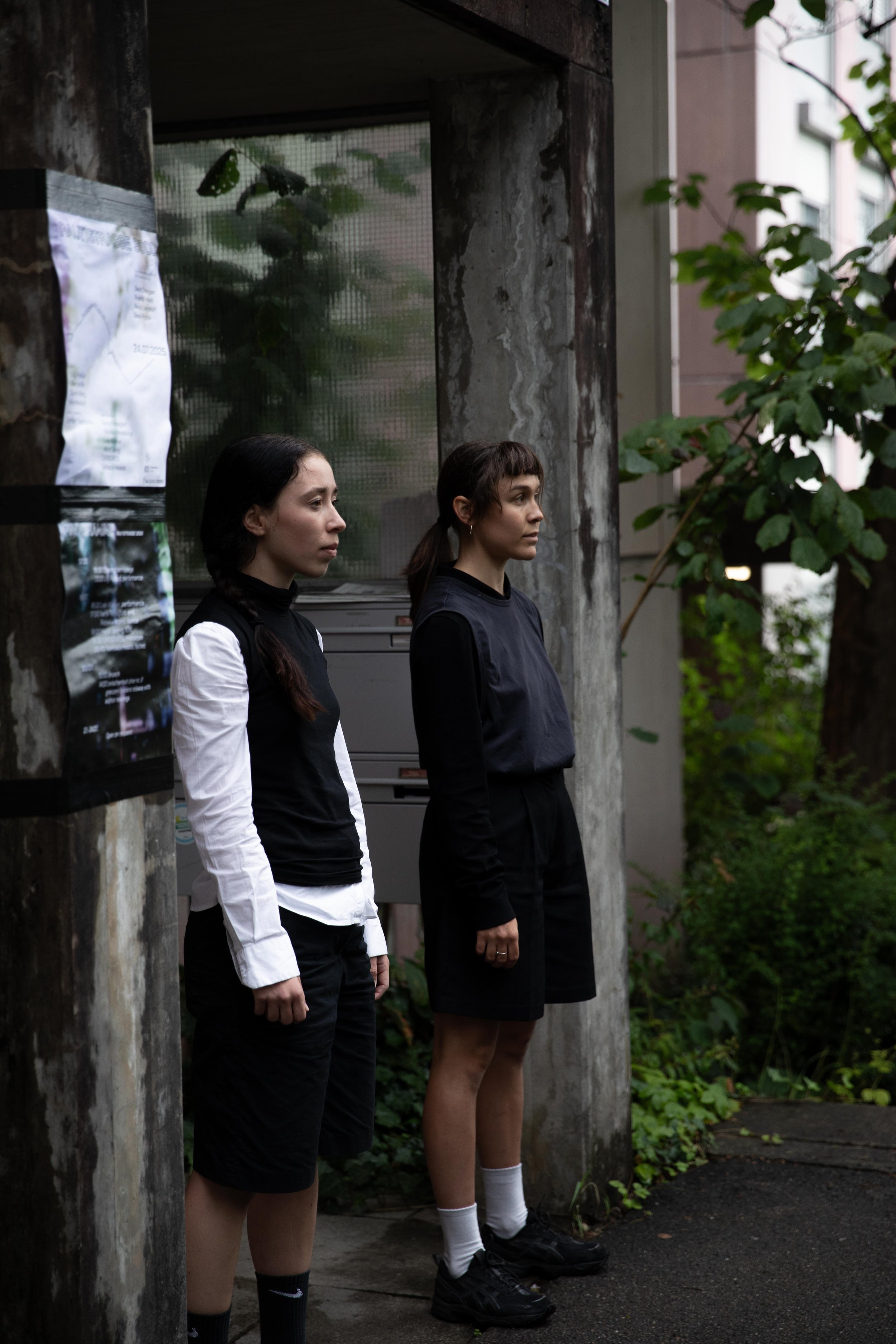 Ilaria Rabagliati & Rebeka Mondovics 
dance 
20' 

Photo credit: Jennifer Anger