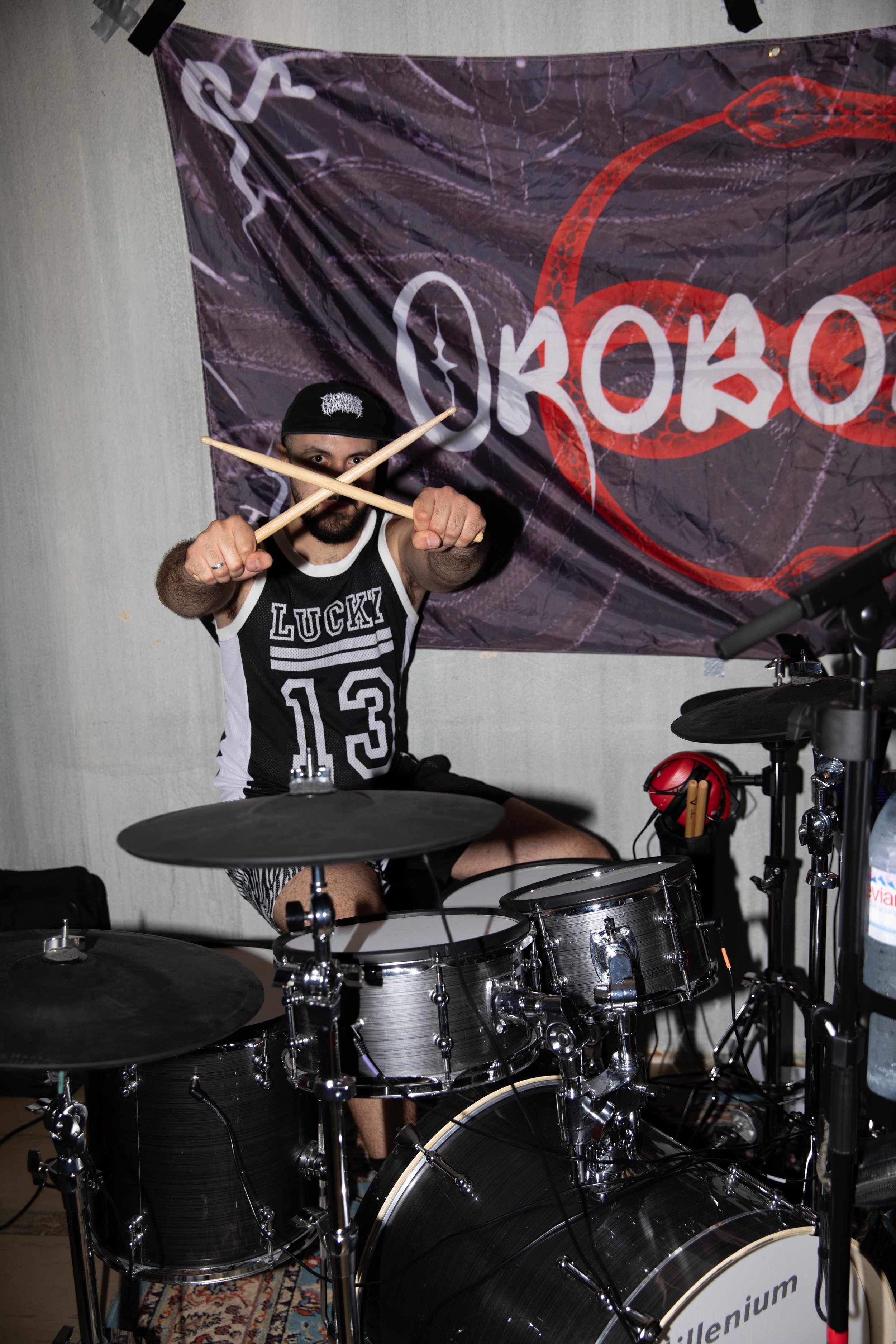 ORO BOROS metalcore 
50' 

Photo credit: Jennifer Anger