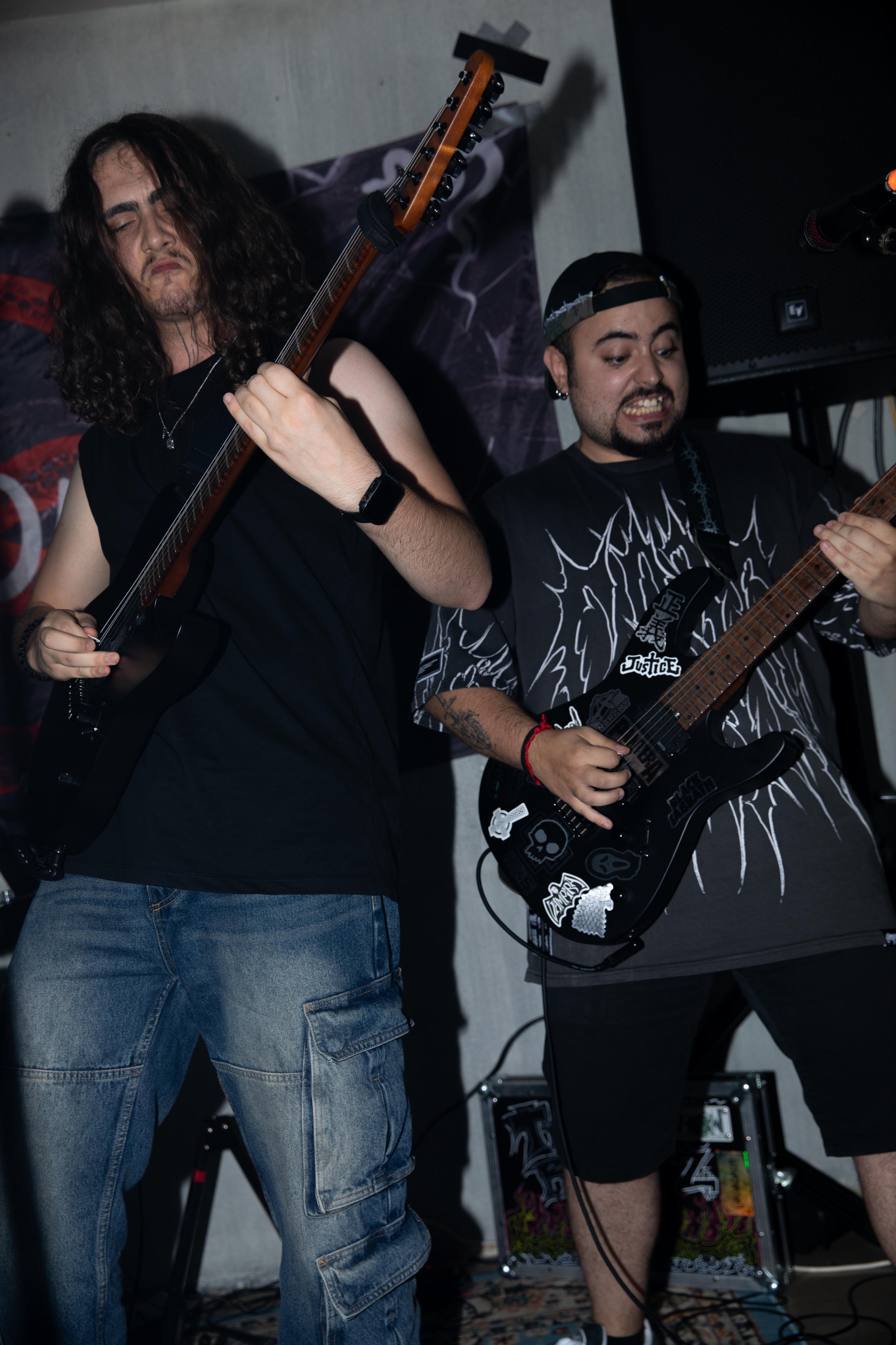 ORO BOROS metalcore 
50' 

Photo credit: Jennifer Anger
