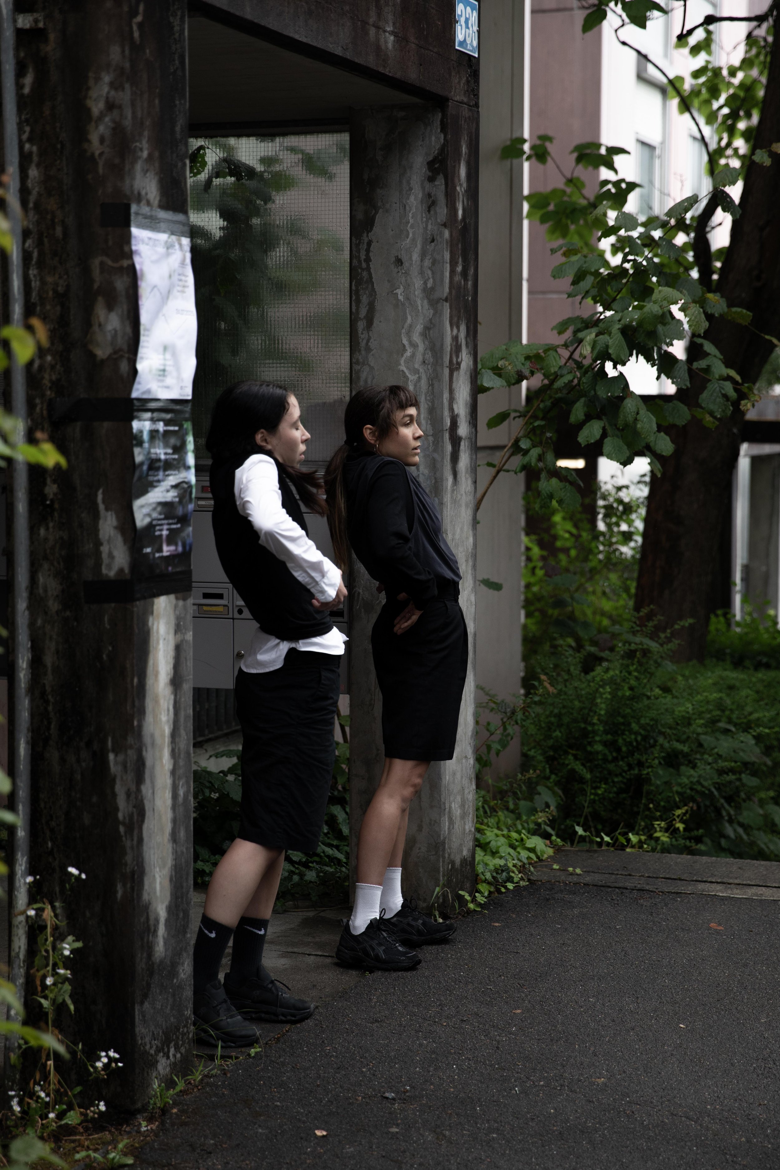 Ilaria Rabagliati & Rebeka Mondovics 
dance 
20' 

Photo credit: Jennifer Anger