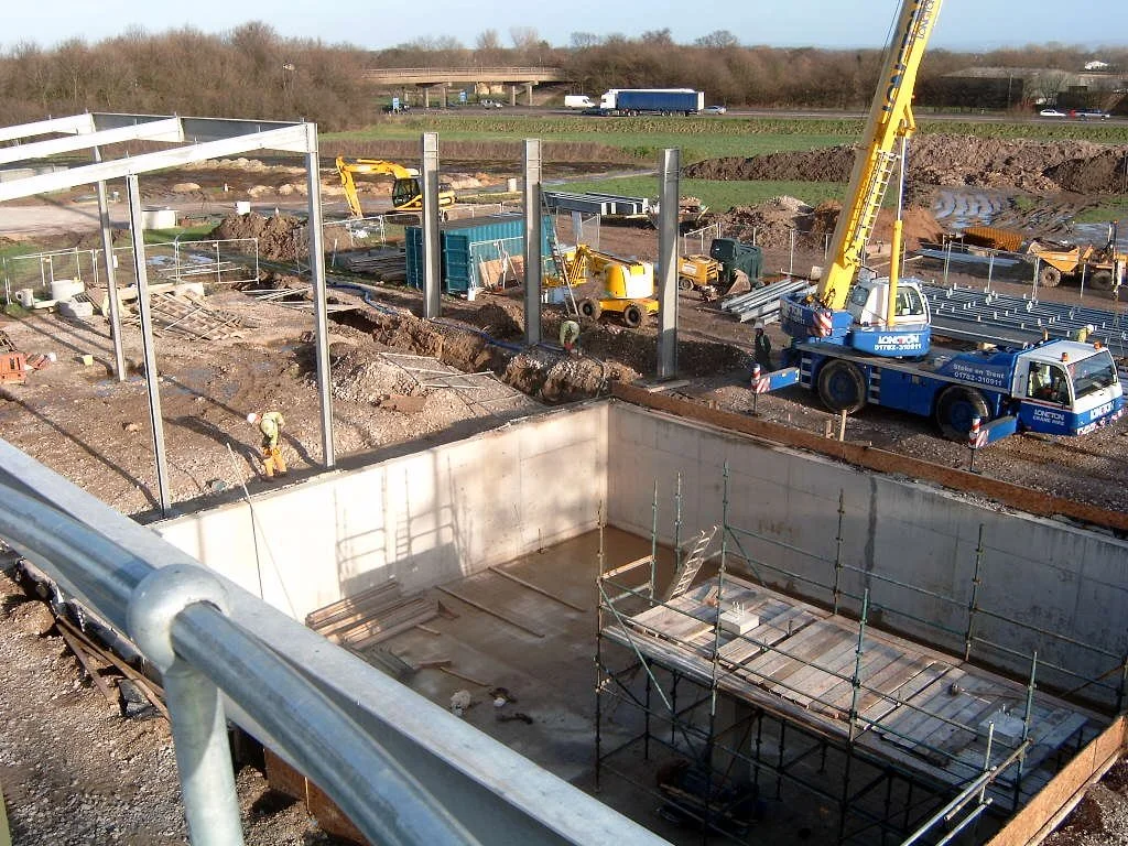 Main Frame + Pit.JPG