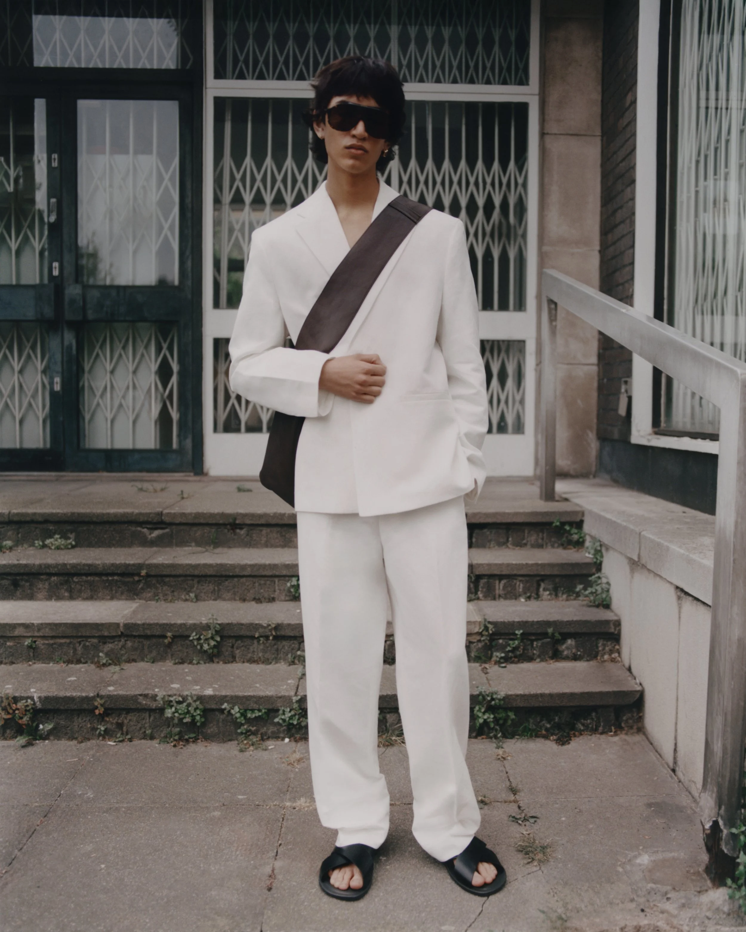 Robert Binda Photography, fashion photographer
high end photography
luxury brand photography
editorial fashion photographer
commercial fashion photography
portrait photographer
fine art fashion imagery
creative direction
fine jewellery photographer