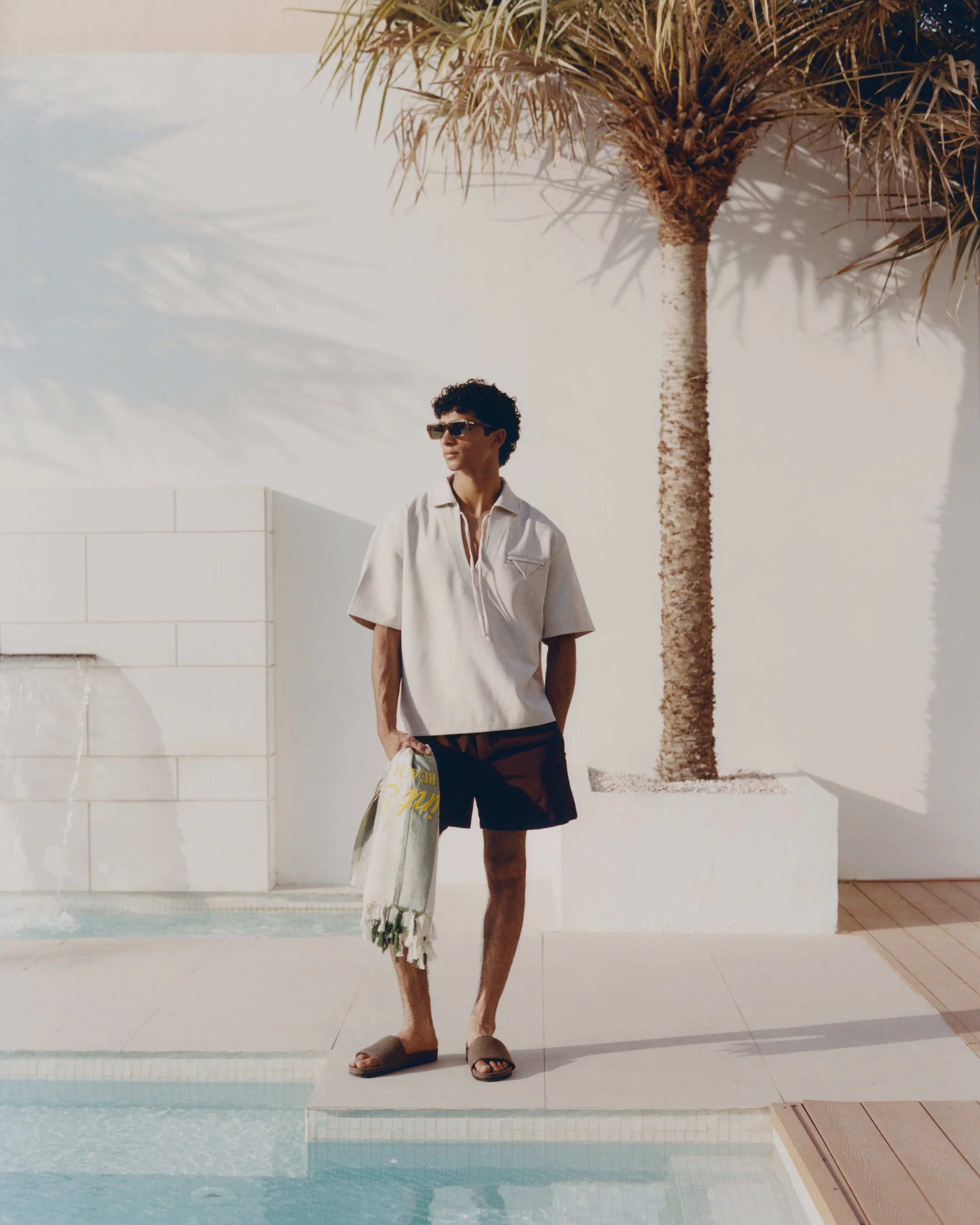 Robert Binda Photography, fashion photographer
high end photography
luxury brand photography
editorial fashion photographer
commercial fashion photography
portrait photographer
fine art fashion imagery
creative direction
fine jewellery photographer