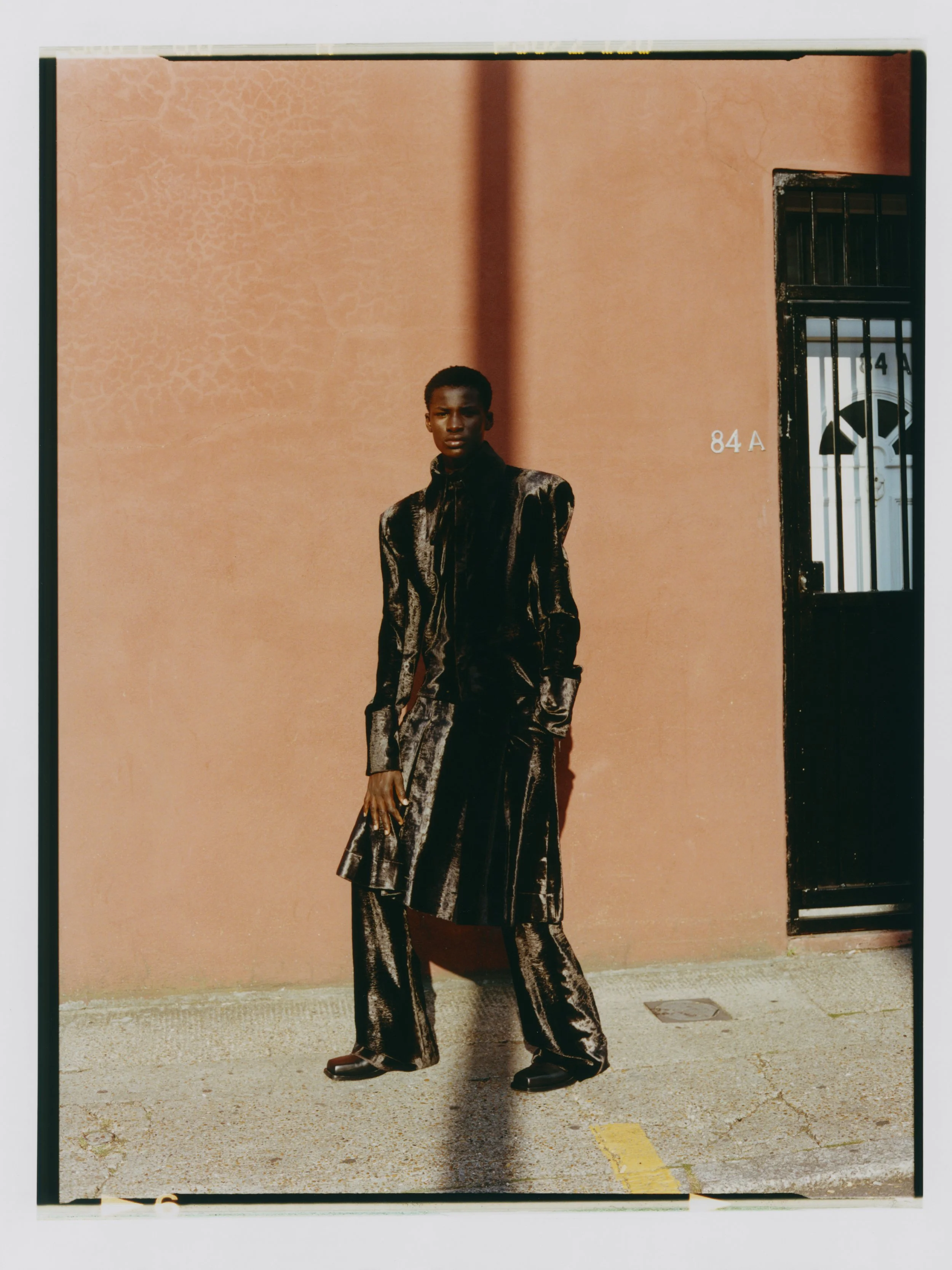 Robert Binda Photography, fashion photographer
high end photography
luxury brand photography
editorial fashion photographer
commercial fashion photography
portrait photographer
fine art fashion imagery
creative direction
fine jewellery photographer