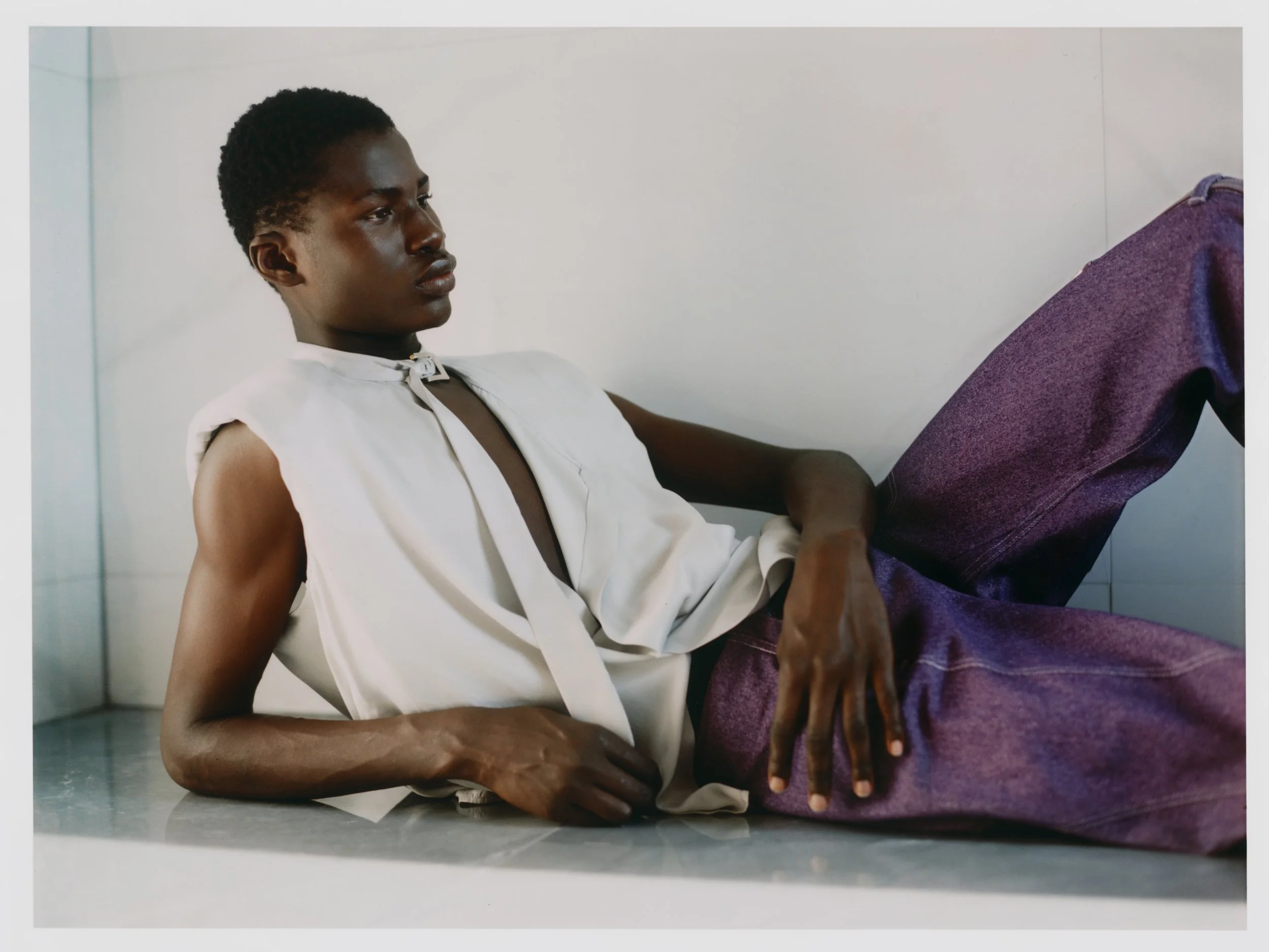 Robert Binda Photography, fashion photographer
high end photography
luxury brand photography
editorial fashion photographer
commercial fashion photography
portrait photographer
fine art fashion imagery
creative direction
fine jewellery photographer