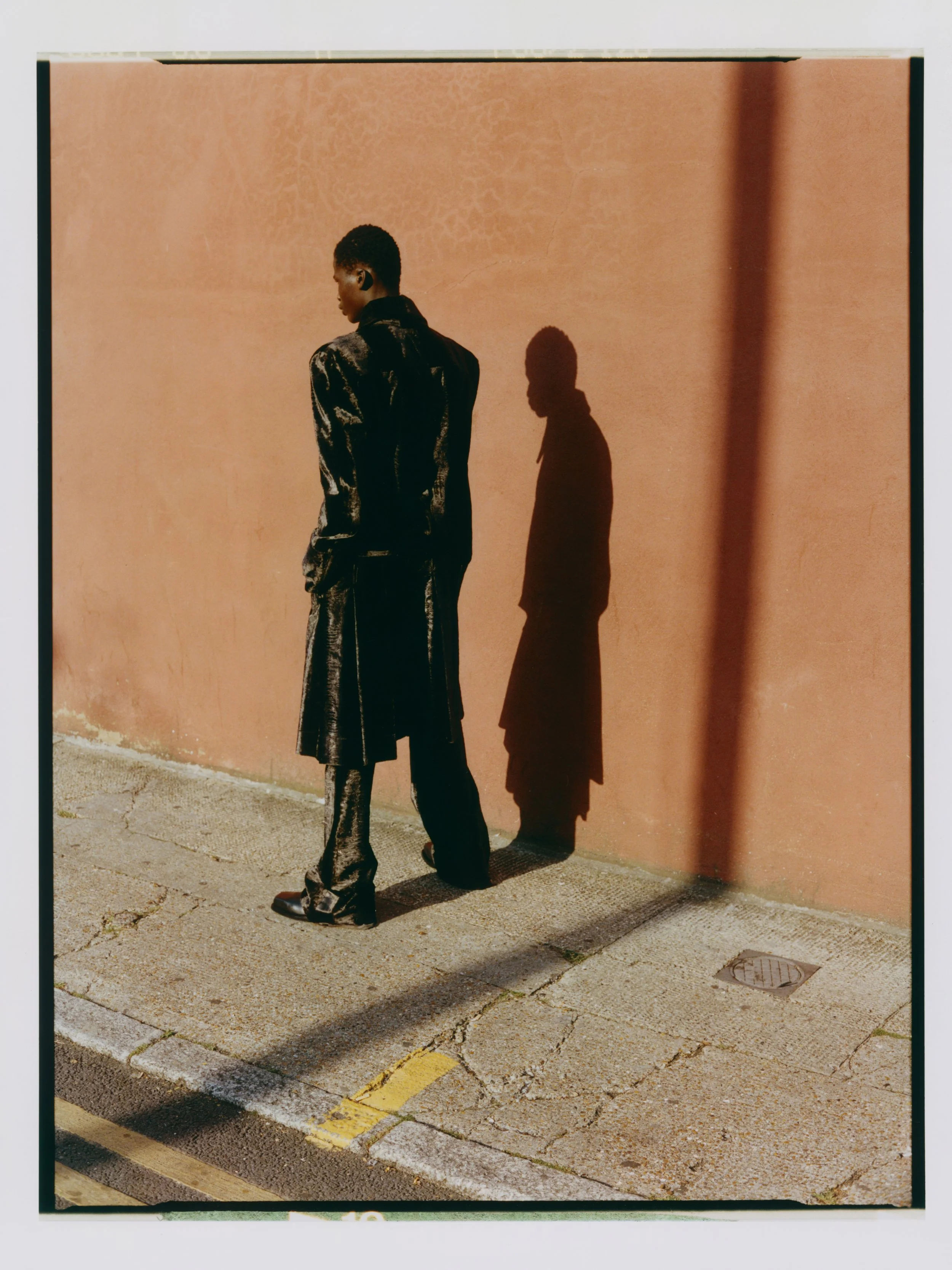 Robert Binda Photography, fashion photographer
high end photography
luxury brand photography
editorial fashion photographer
commercial fashion photography
portrait photographer
fine art fashion imagery
creative direction
fine jewellery photographer