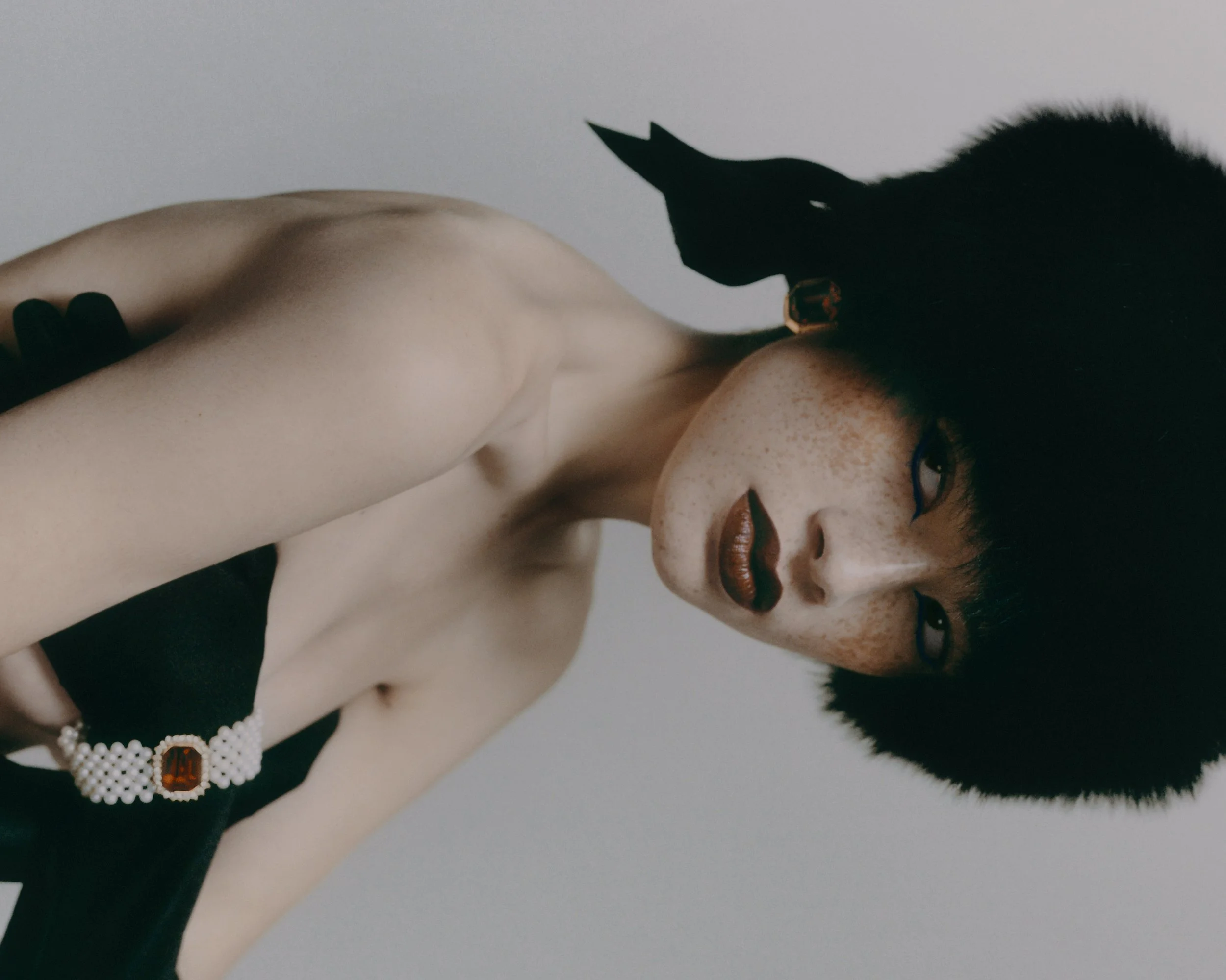 Robert Binda Photography, fashion photographer
high end photography
luxury brand photography
editorial fashion photographer
commercial fashion photography
portrait photographer
fine art fashion imagery
creative direction
fine jewellery photographer