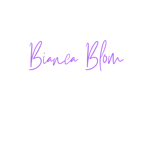 Het logo bevat de tekst 'Bianca Blom' in paarse, cursieve letters op een zwarte achtergrond.
