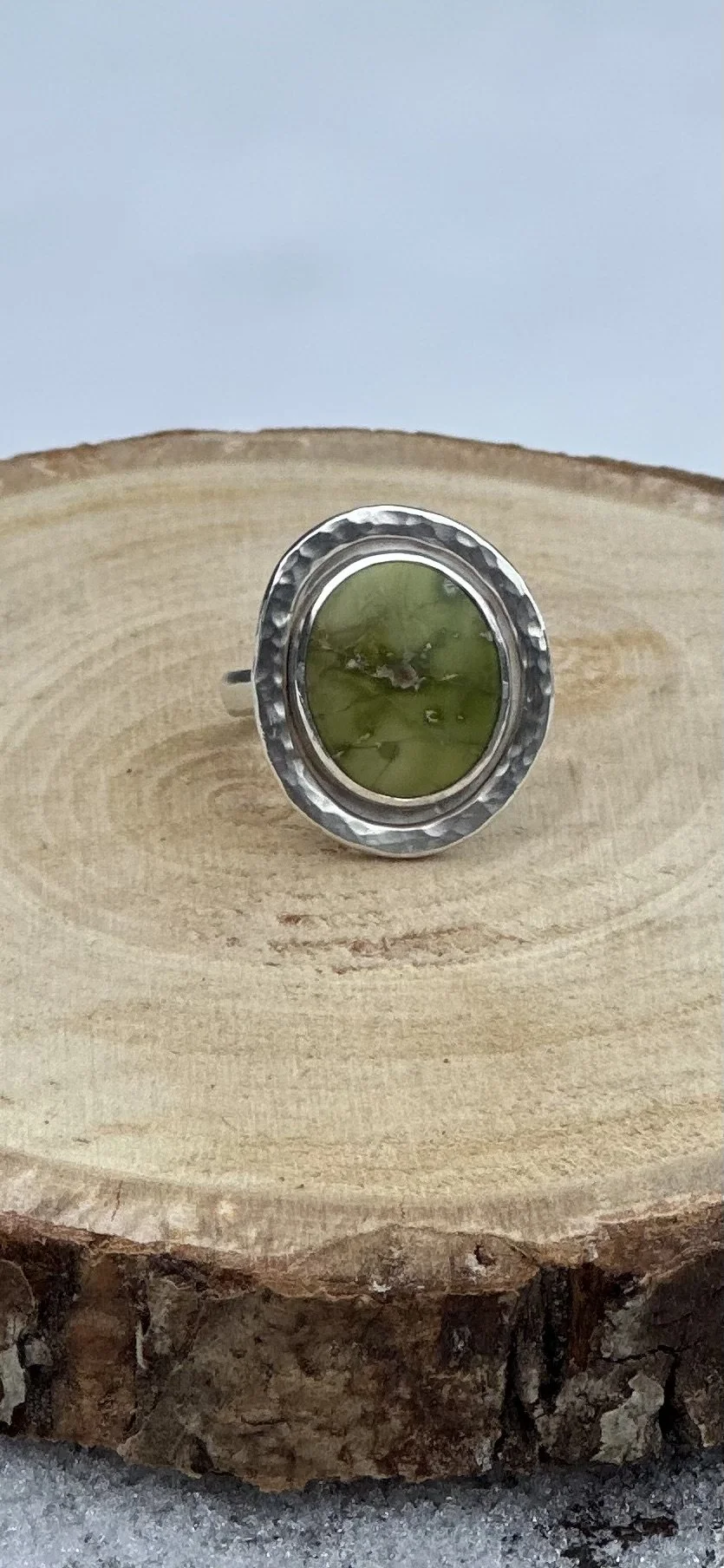 Green Serpentine, Size 5.75