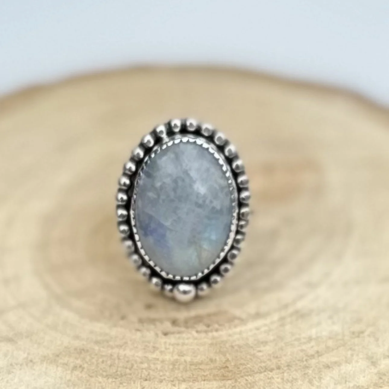 Moonstone, Size 7