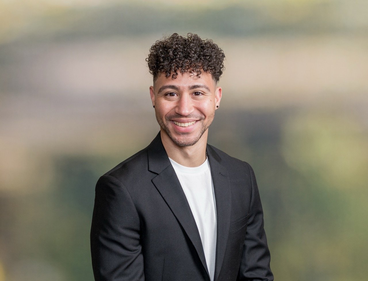 Vladimir Diaz, P.E., S.E., Senior Structural Engineer
