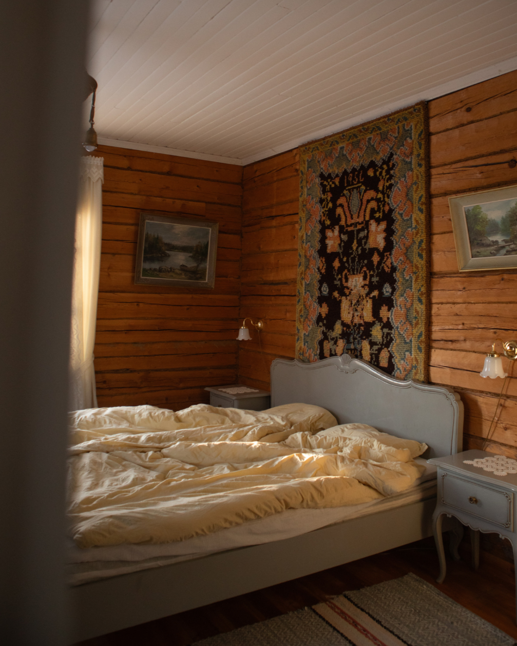 Slow living in a log house in the Finnish countryside.