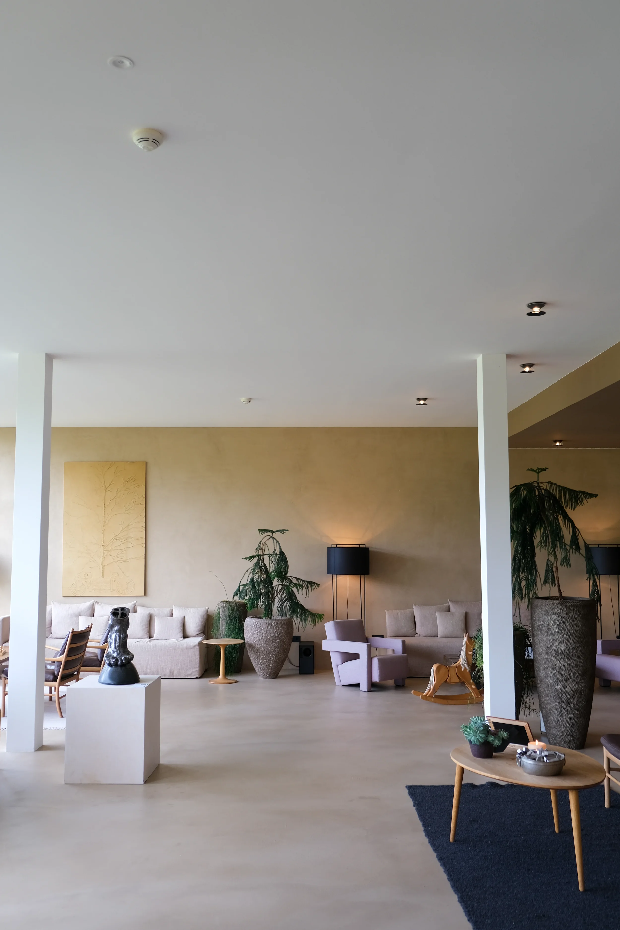 Saltus Hotel main area for drinks