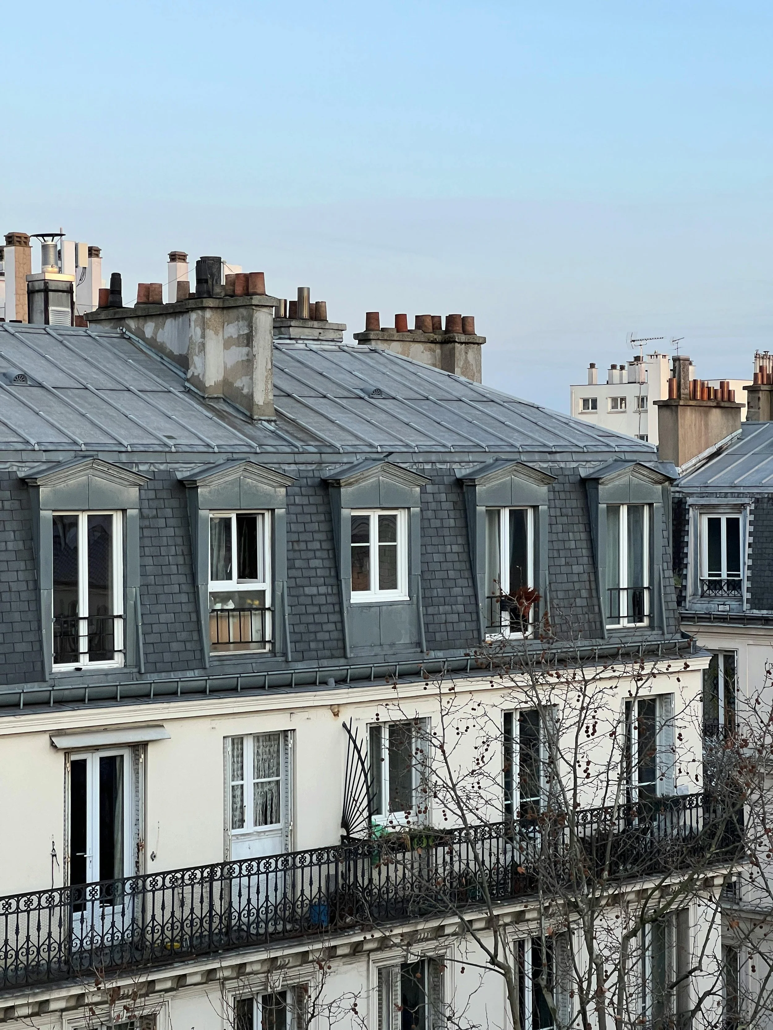 How to Create a Cozy Interior Like a French Girl