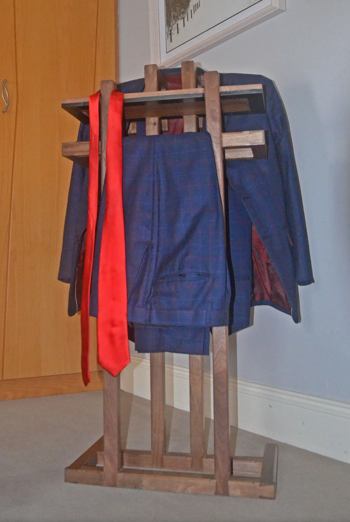 Woodhouse Valet Stand