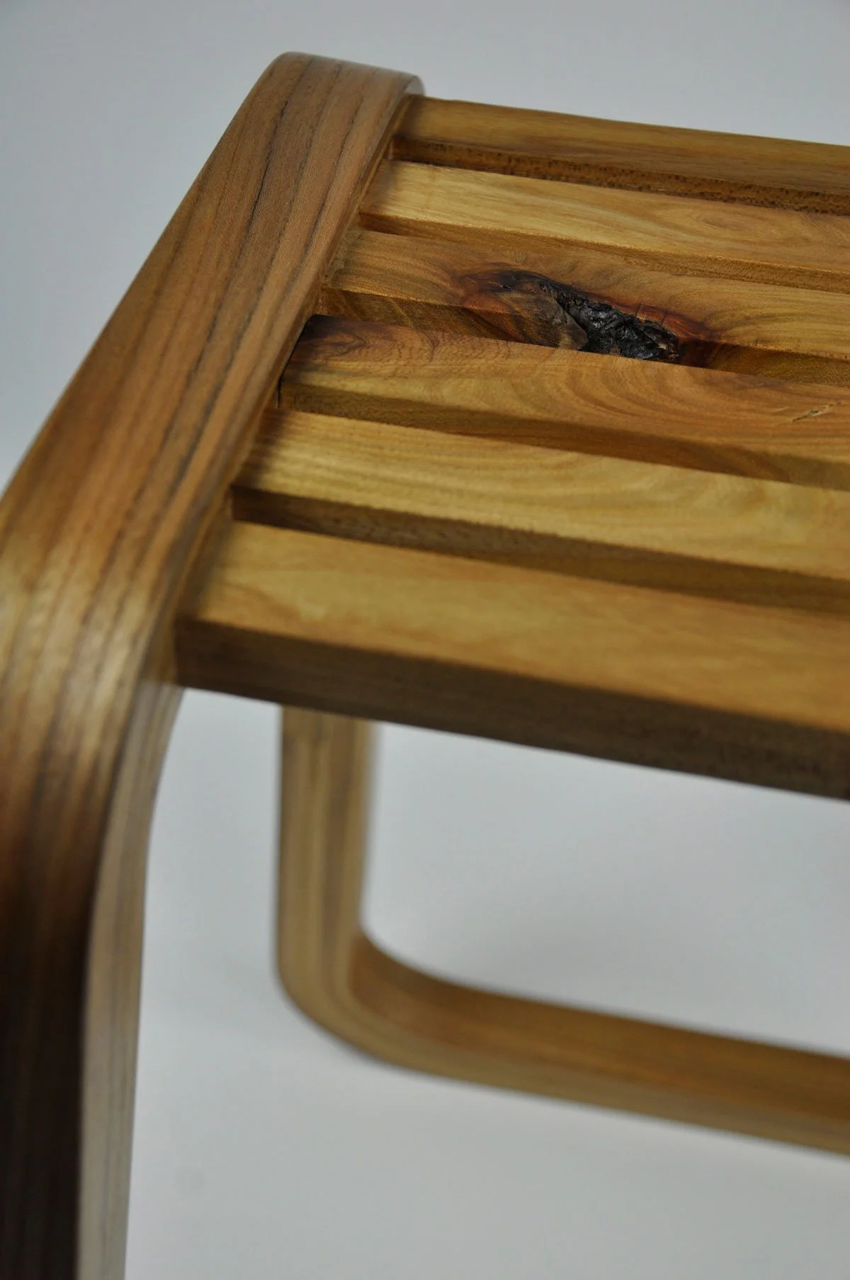 An Diallait — The Saddle Stool