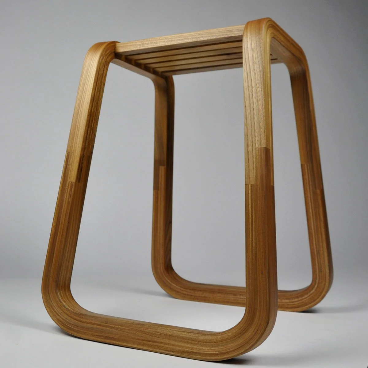 An Diallait — The Saddle Stool