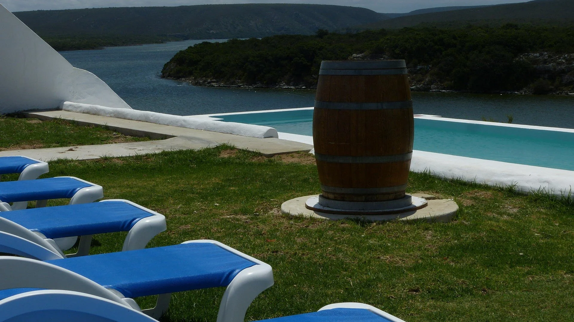 DeHoop-Pool-B.jpg