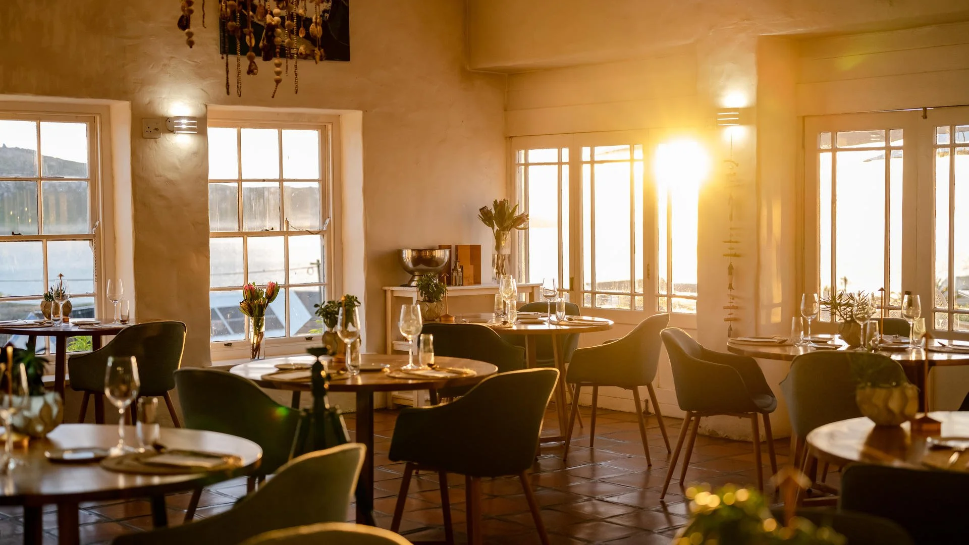 FHH-Restaurant-02.jpg
