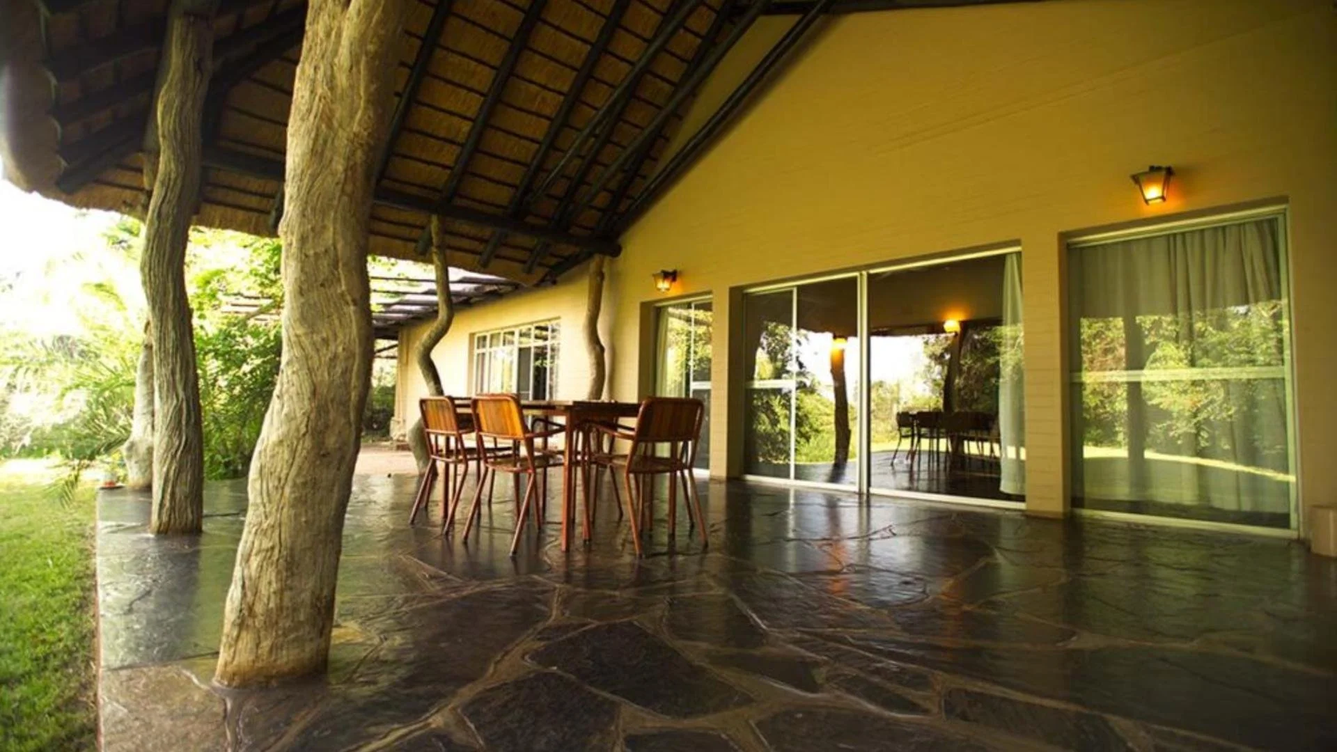 Satara-Camp.jpg