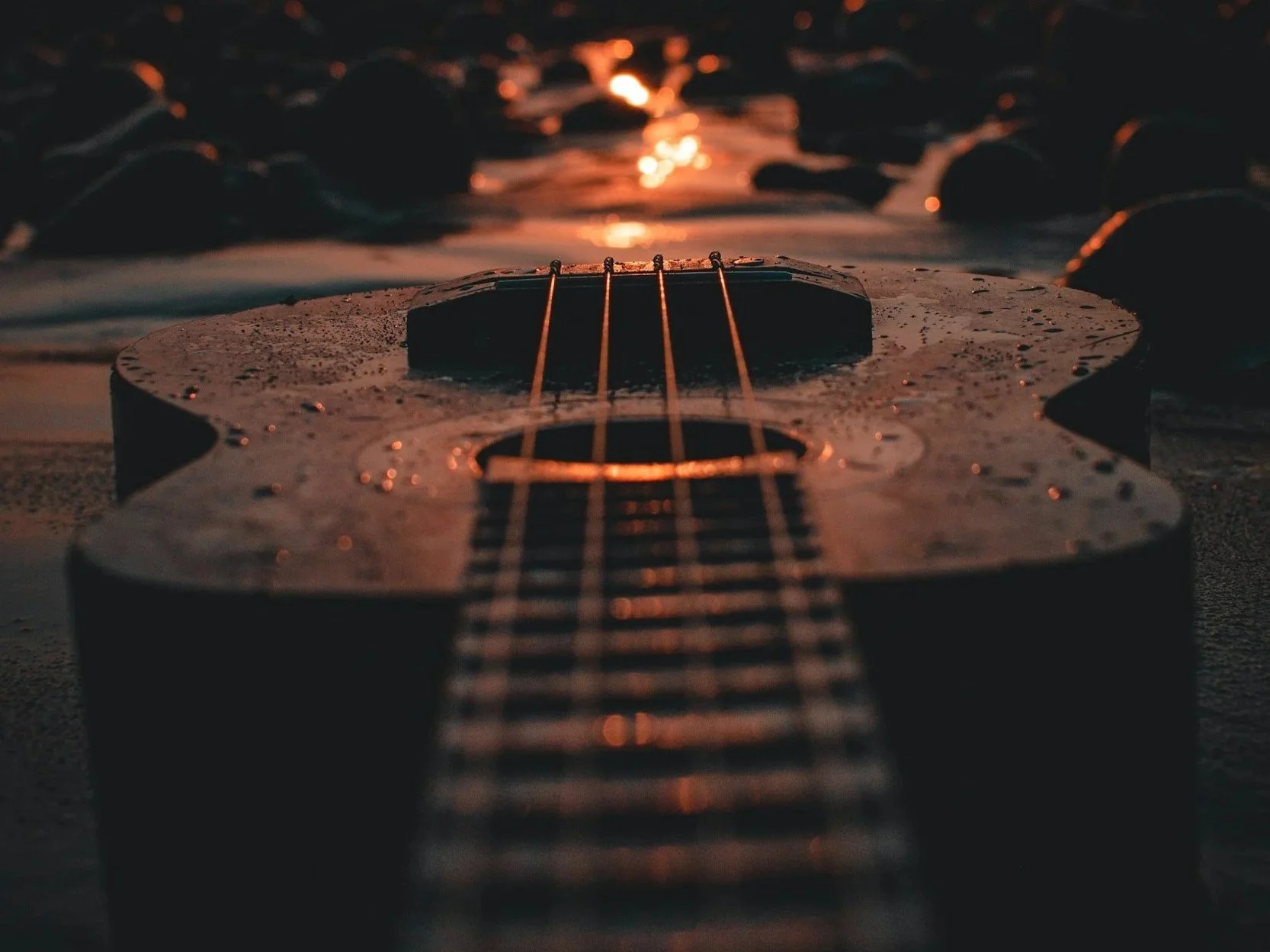 Open-air dining with live music at sunset on Lake LBJ