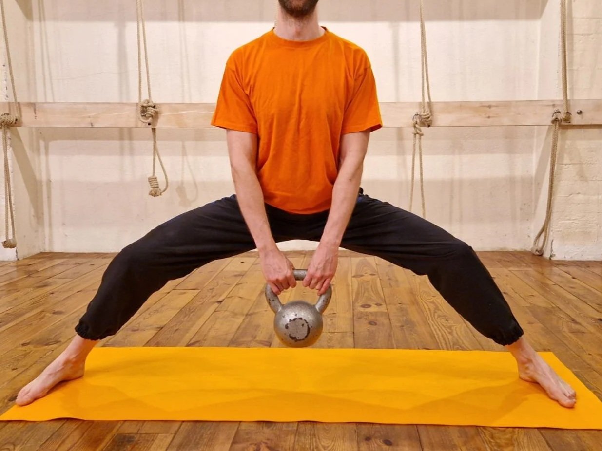 Utilisation de poids pour dépasser le seuil de cahrge provoquant une modification des tissus...