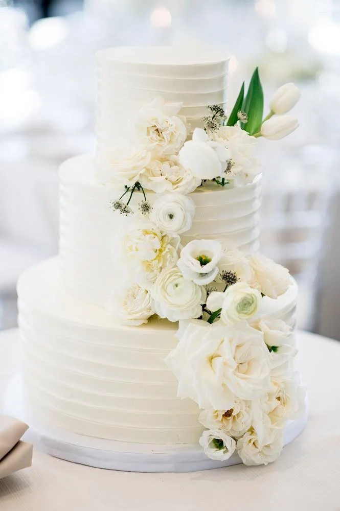 ECBG Cake Studio Custom Chicago Bakery Cakes Wedding Cakes Portfolio 195.JPG