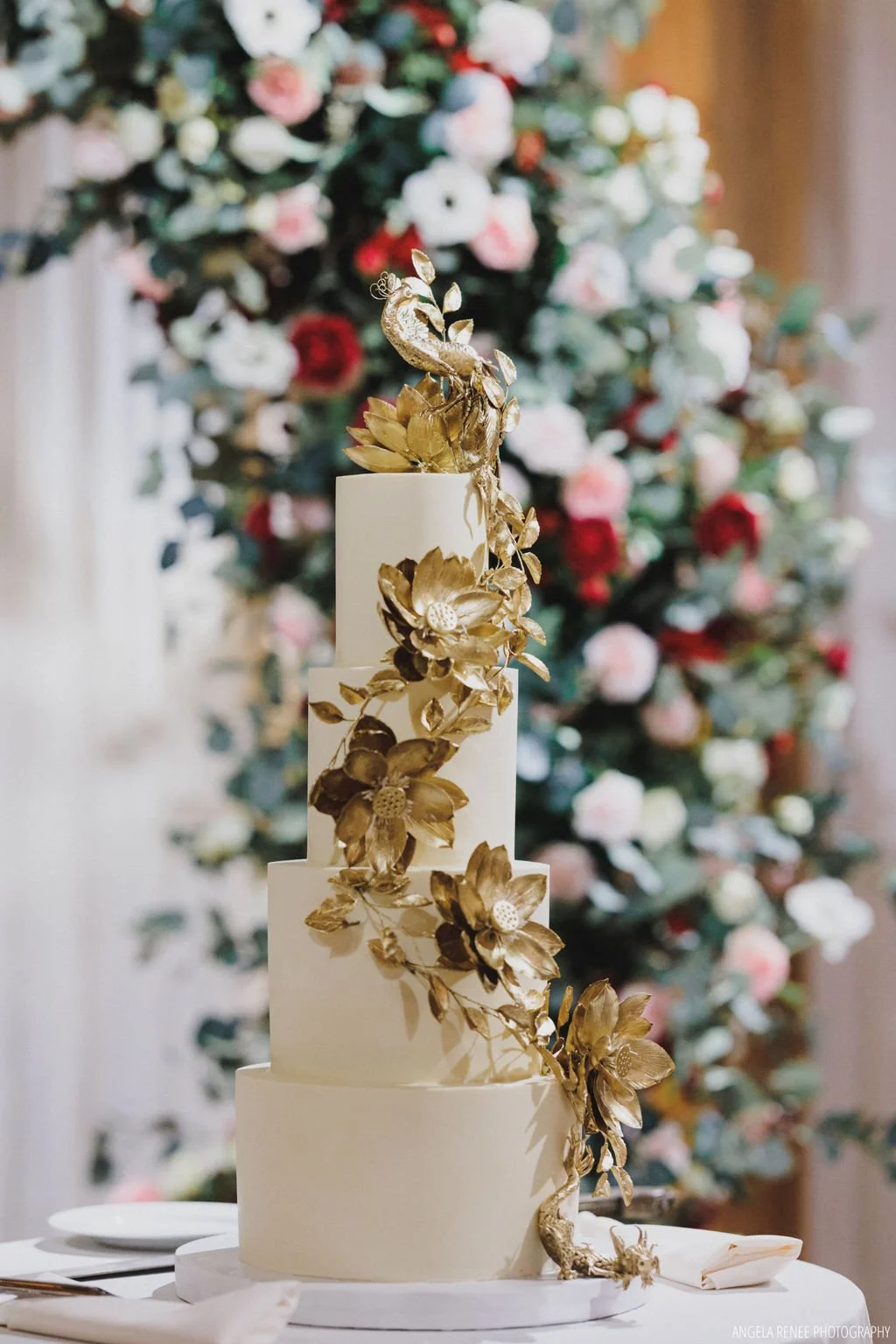 ECBG Cake Studio Custom Chicago Bakery Cakes Wedding Cakes Portfolio 37.JPG