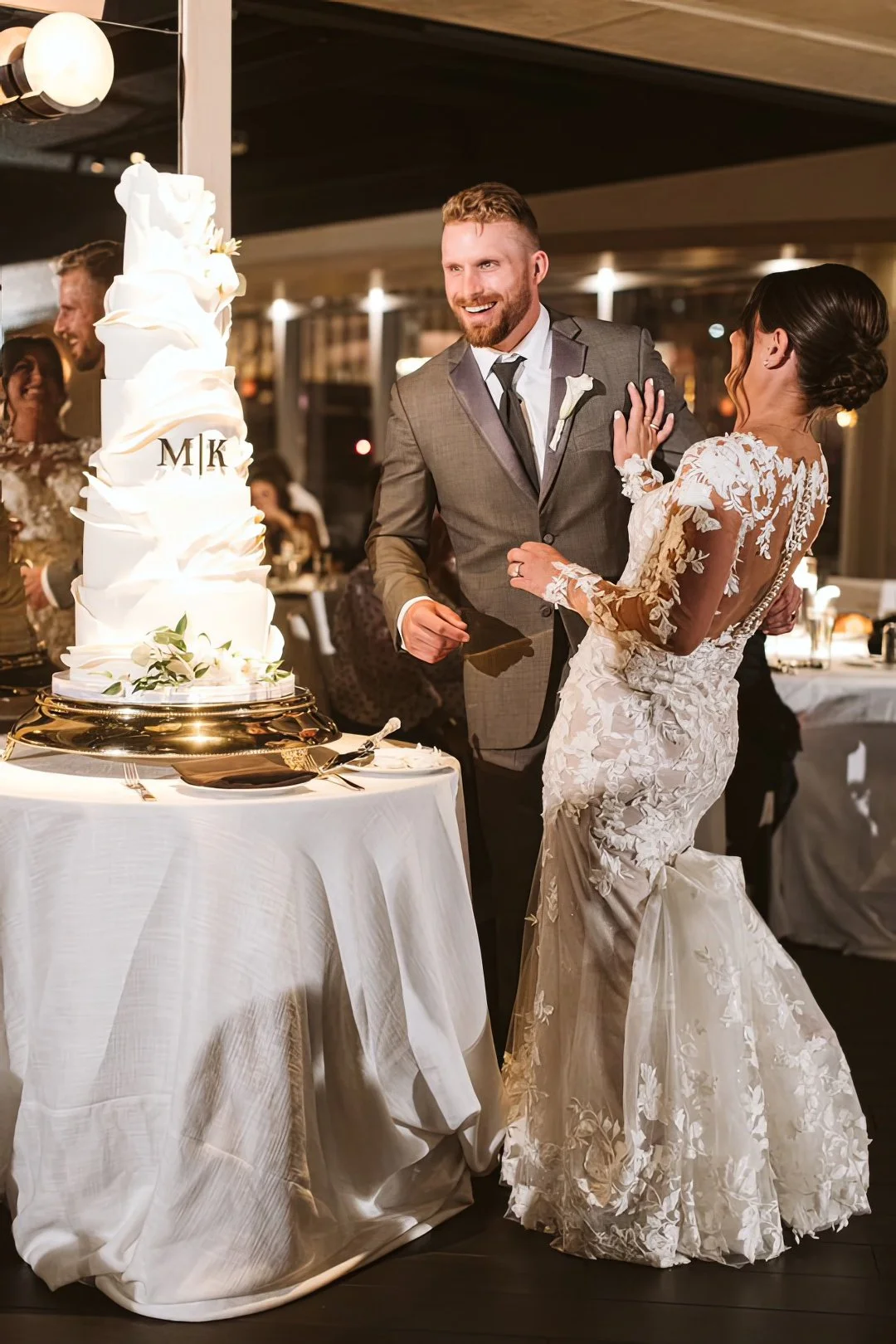 ECBG+Cake+Studio+Custom+Cakes+Chicago+Wedding+Gallery+Highlight 11.JPG