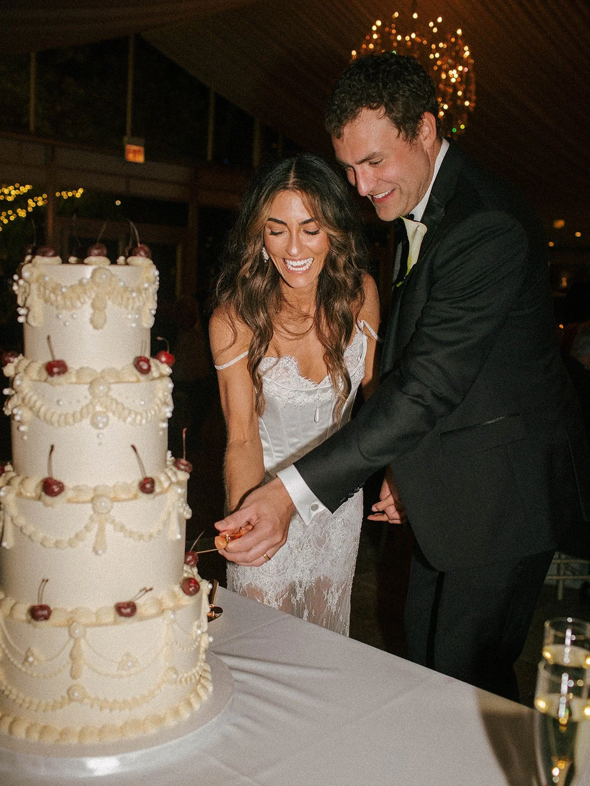 ECBG+Cake+Studio+Custom+Cakes+Chicago+Wedding+Gallery+Highlight 19.jpeg