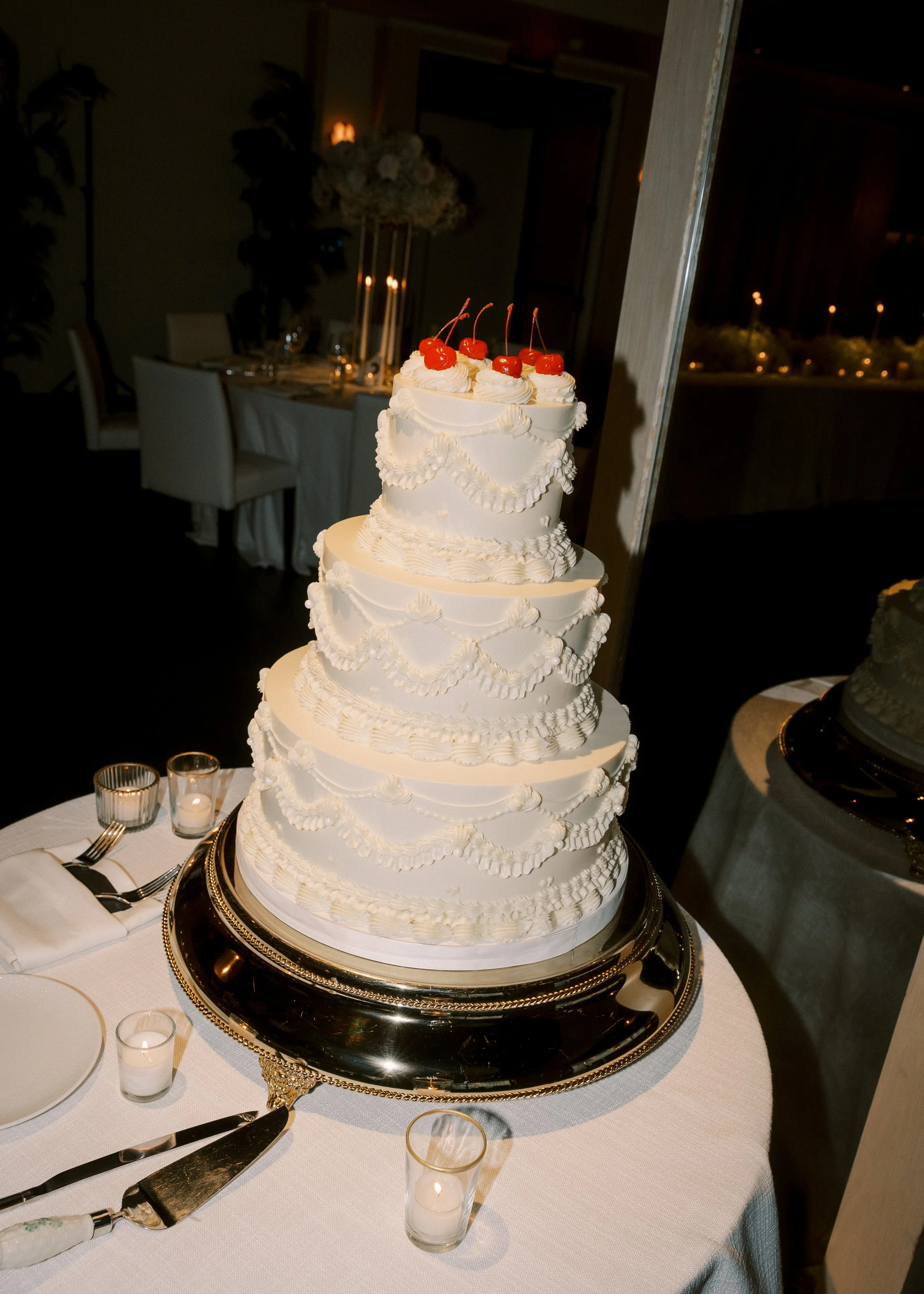 ECBG+Cake+Studio+Custom+Cakes+Chicago+Wedding+Gallery+Highlight 18.jpg