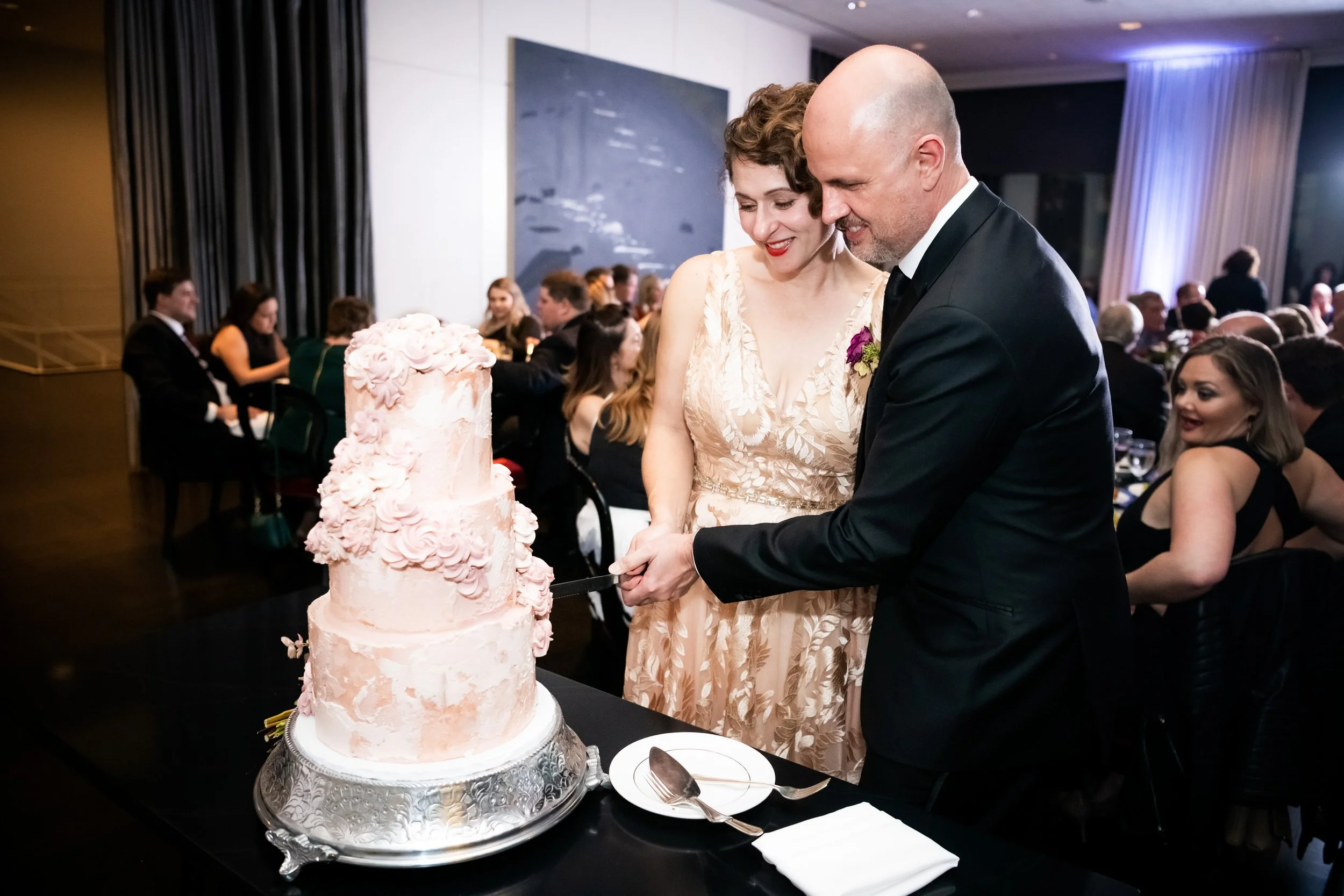 ECBG Cake Studio Custom Chicago Bakery Cakes Wedding Cakes Portfolio 250.jpg