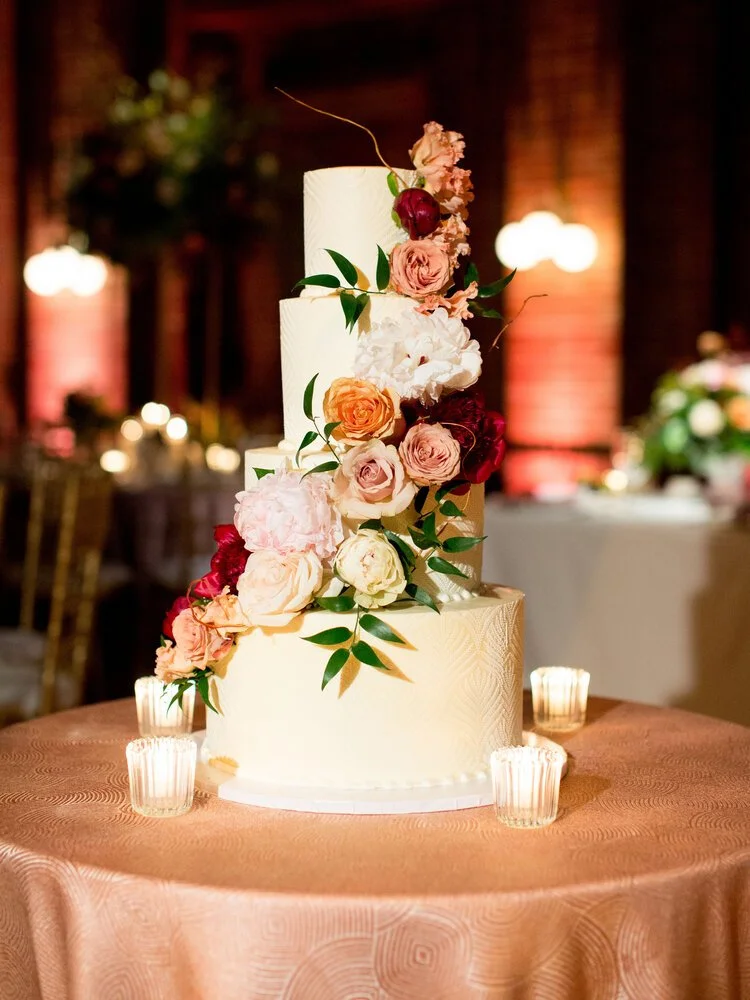 ECBG Cake Studio Custom Chicago Bakery Cakes Wedding Cakes Portfolio 237.jpg