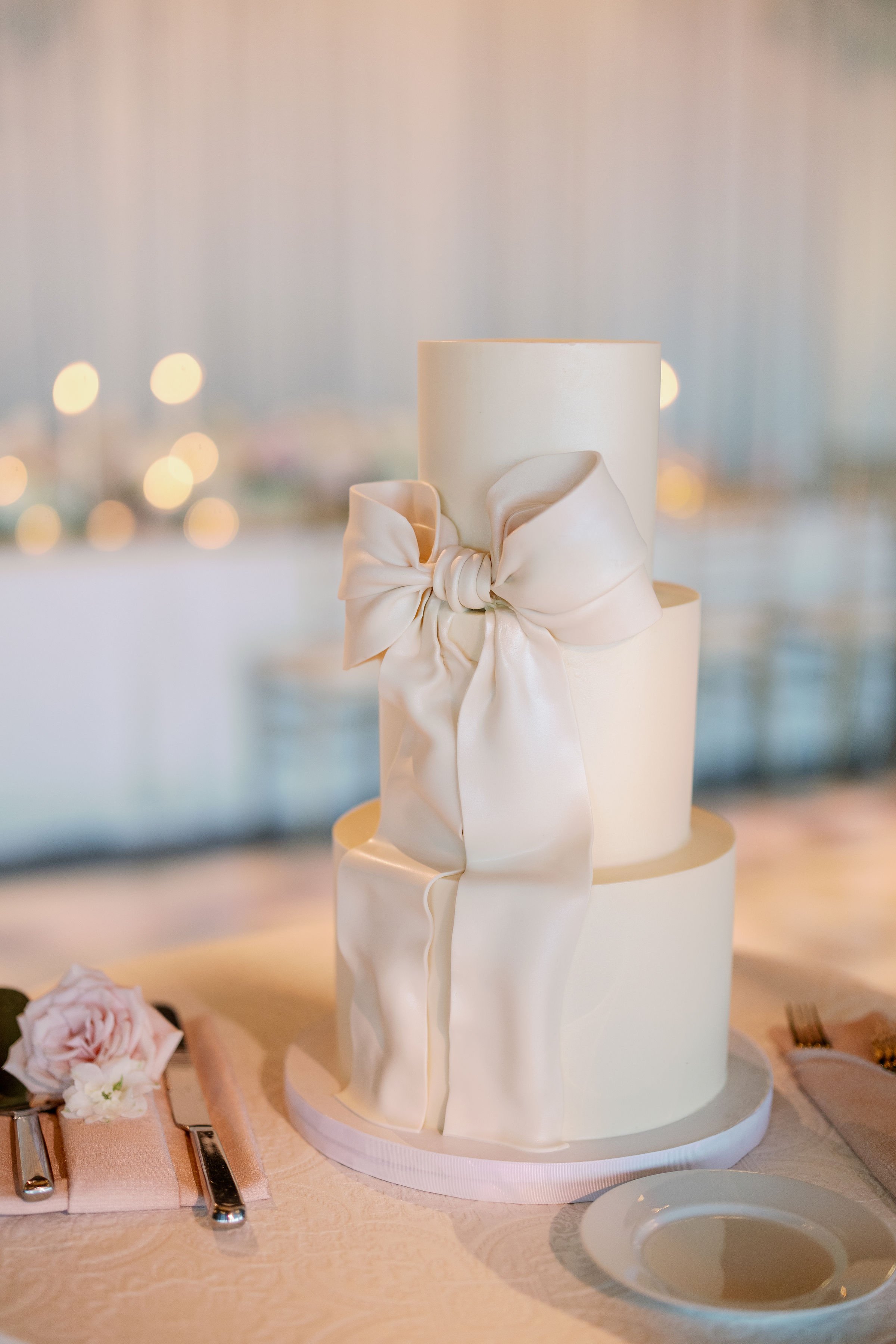 ECBG+Cake+Studio+Custom+Cakes+Chicago+Wedding+Gallery+Highlight 29.jpg