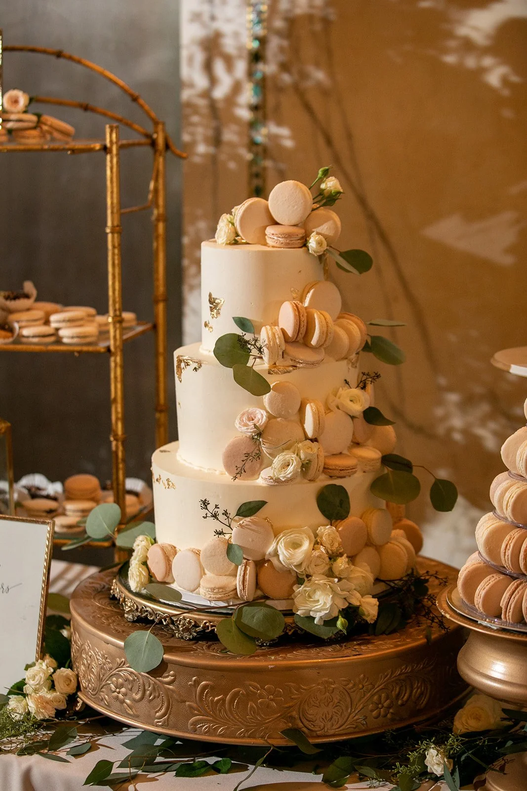 ECBG Cake Studio Custom Chicago Bakery Cakes Wedding Cakes Portfolio 38.jpg