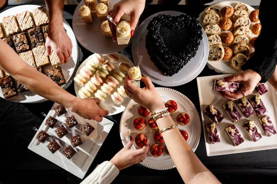 easiest to eat dessert table / dessert table ideas