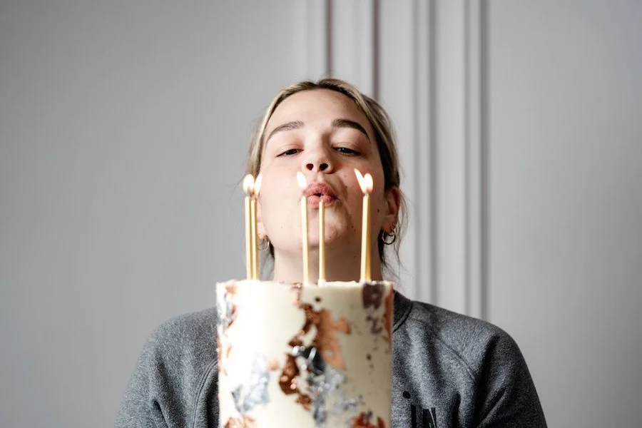 Fondant vs Buttercream Birthday Cake: What's Better?