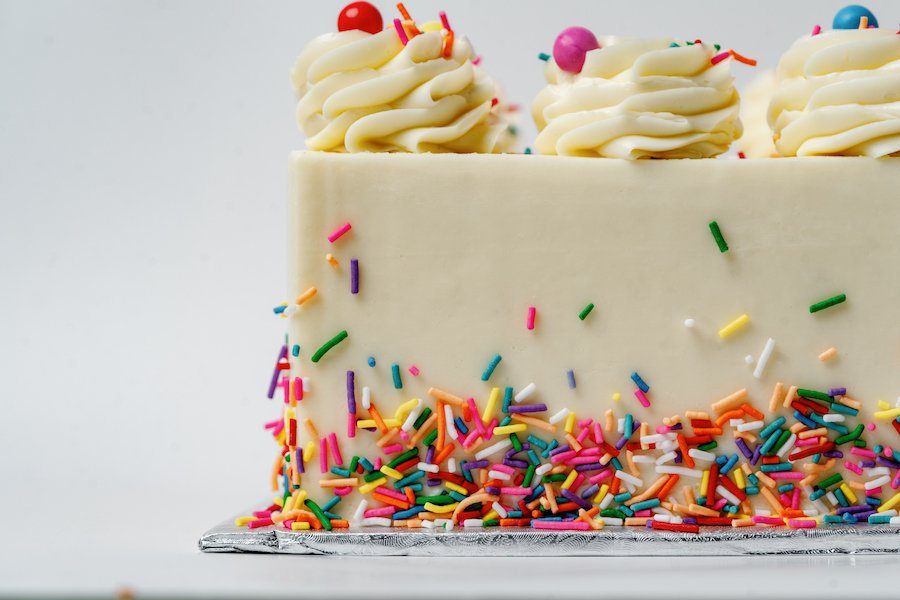 How Long Does Frosted Cake Last in the Fridge? A Guide