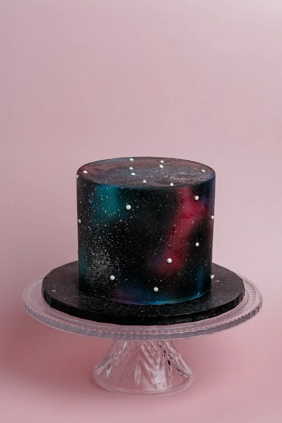 how to make a dummy cake - single-tier cake decorated to look like the night sky