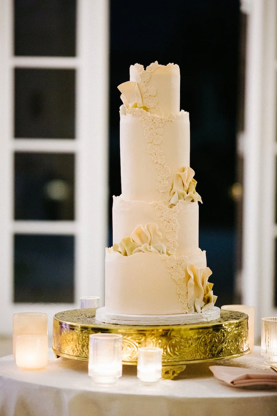 fluffy cake frosting / mascarpone cake frosting