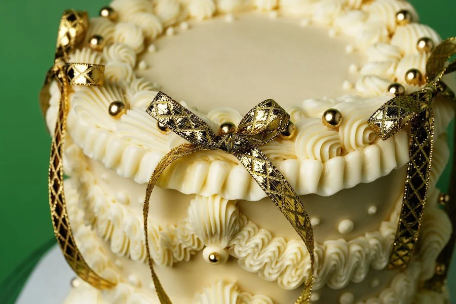 seasonal sprinkles - cake decorated with metallic christmas sprinkles