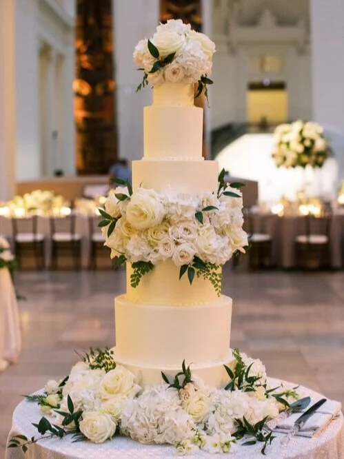 Fresh Flowers: Photo by Kristin La Voie Photography